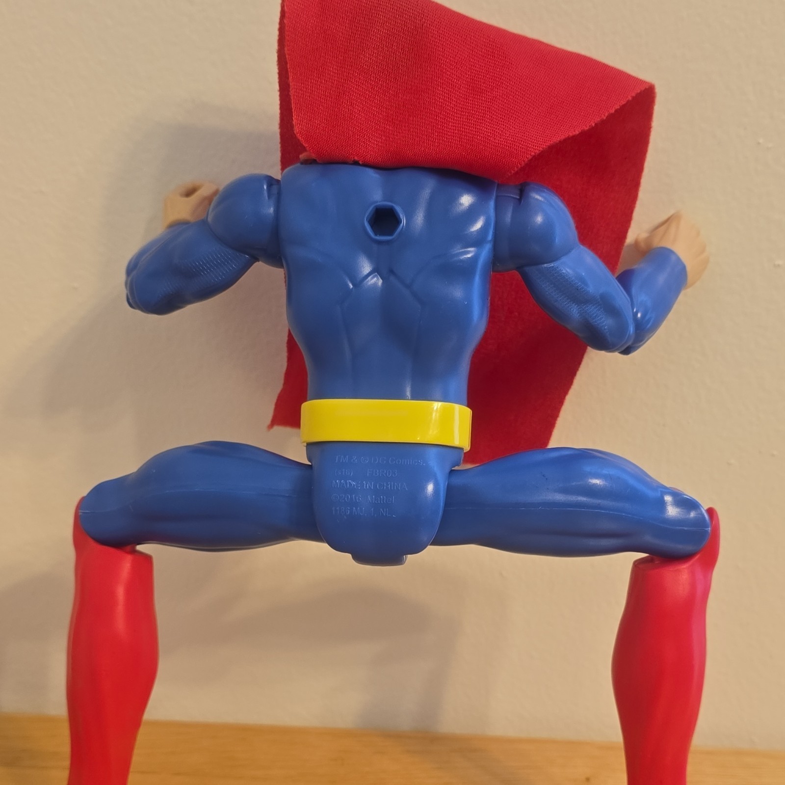 Mattel DC Comics Superman Action Figure w/ Cloth Cape Plastic/Fabric 2016