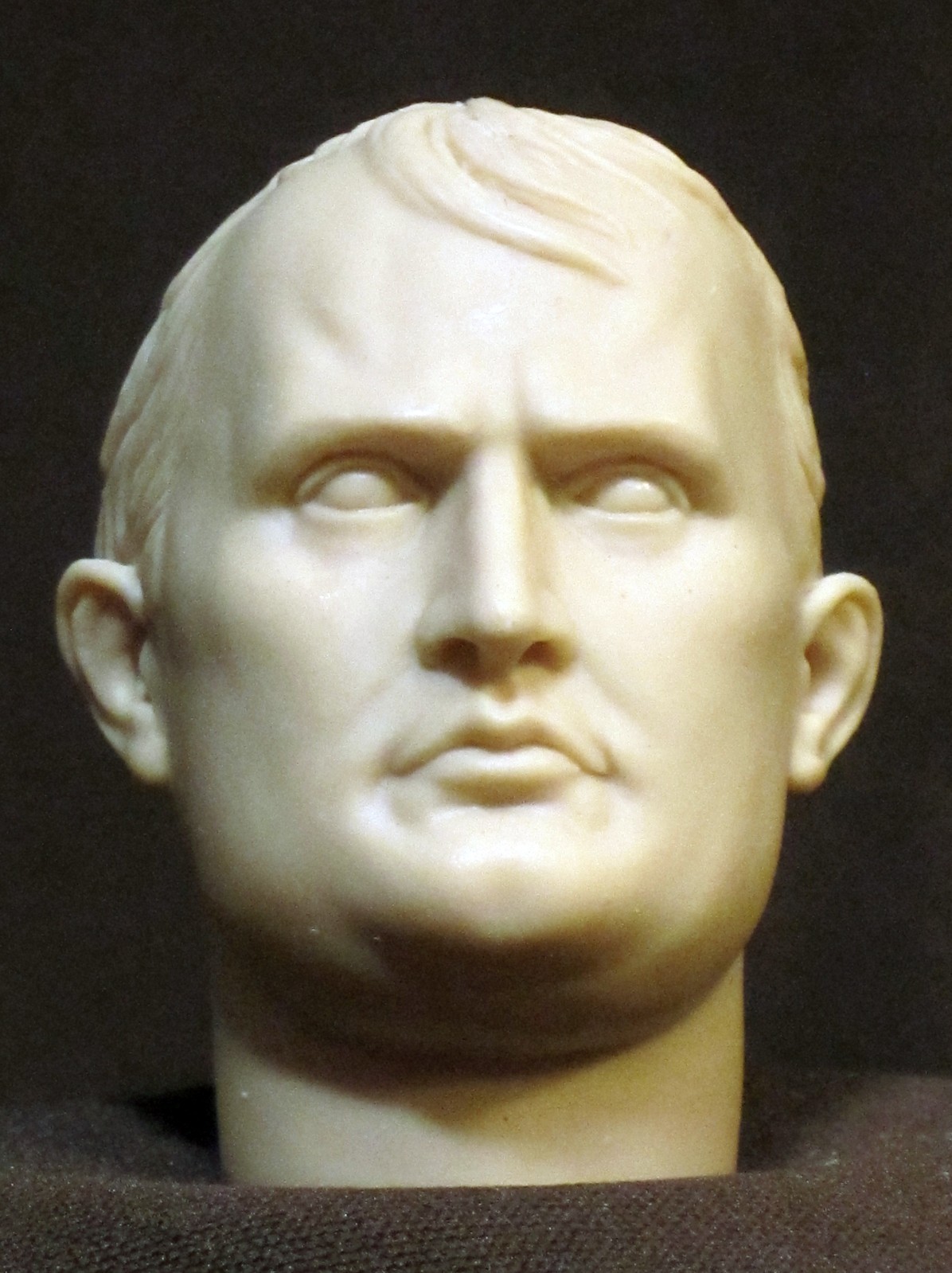 V-90 NAPOLEON BONAPARTE CUSTOM RESIN UNPAINTED HEAD SCULPT 1/6 Scale