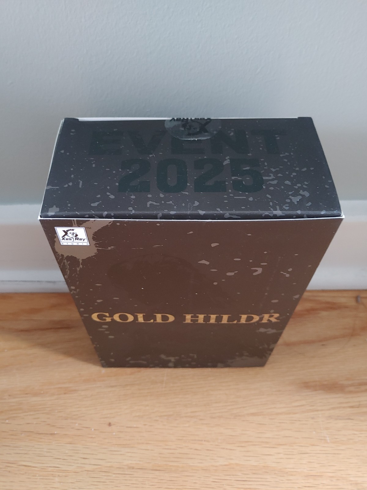 Xesray Studio, Combatants Fight For Glory – Gold Hildr