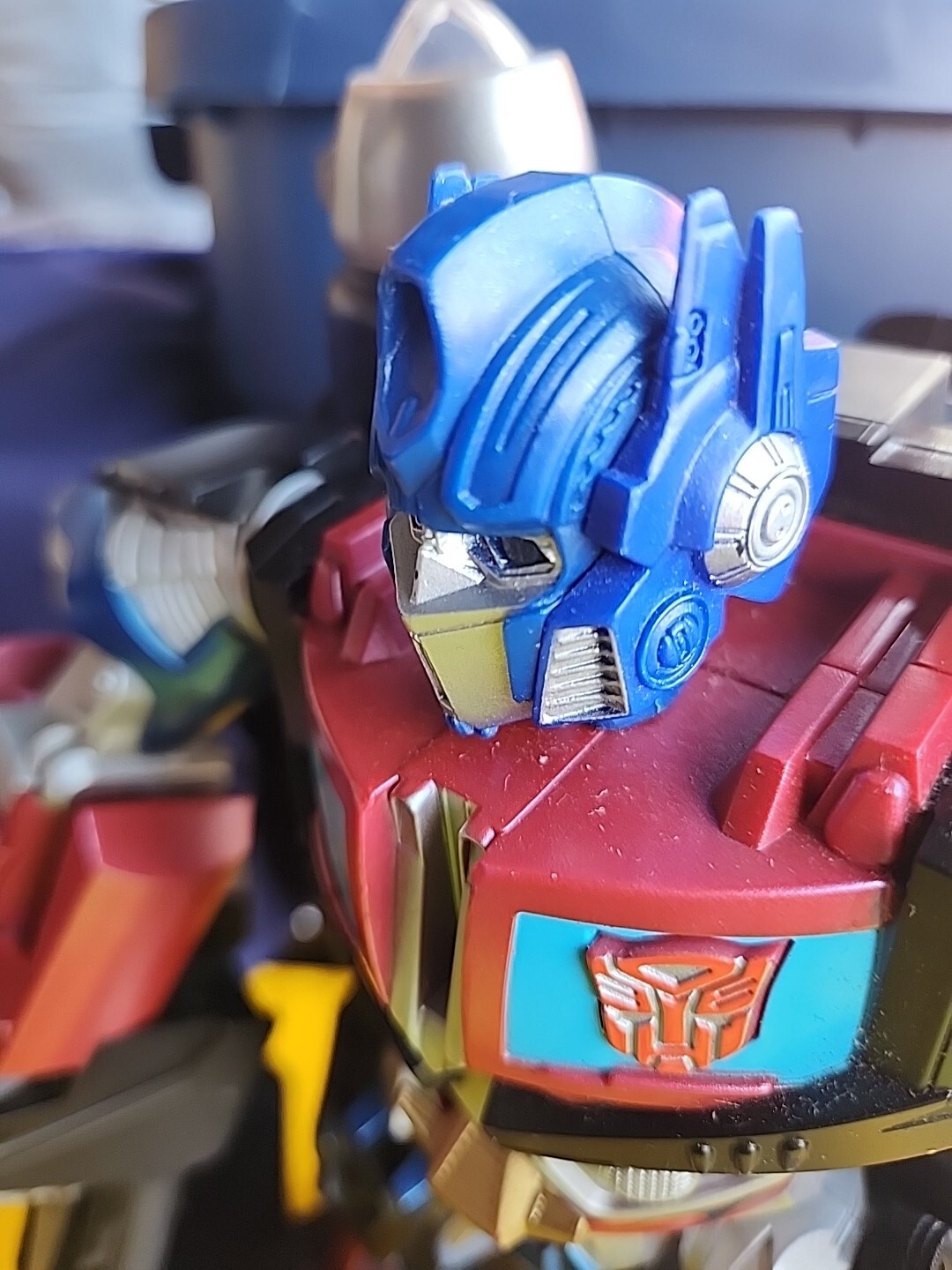 Hasbro Transformer Mega Power Bots Jet Optimus Prime 12&Prime; Figurine (USED)