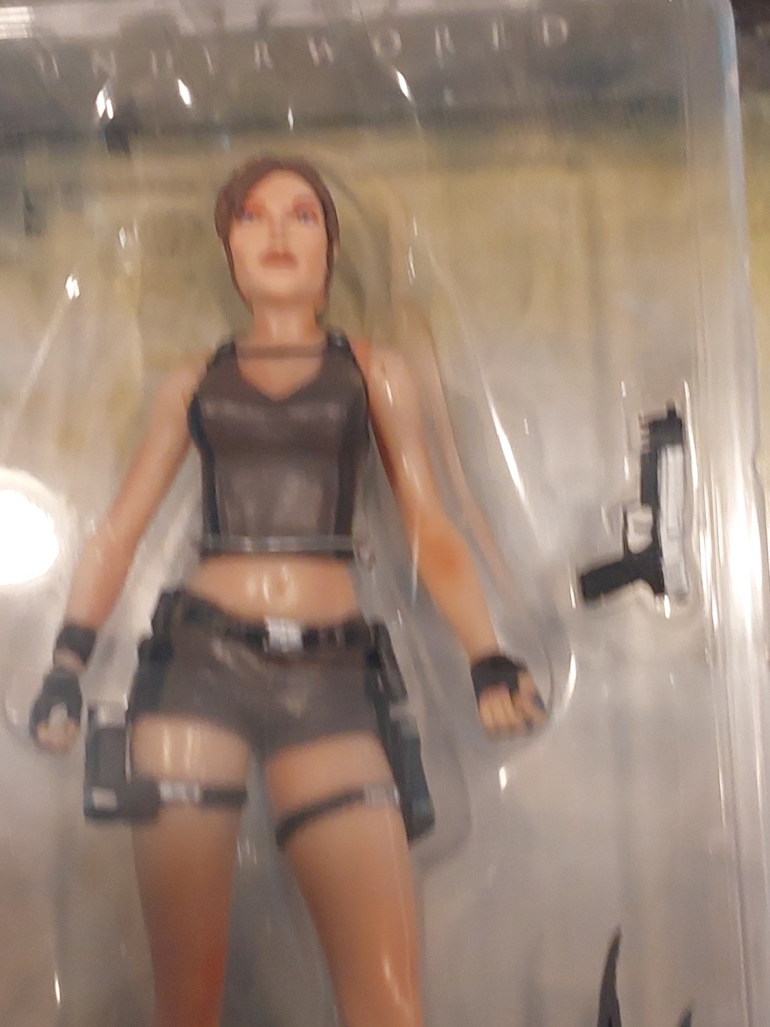 NECA – EIDOS – TOMB RAIDER LARA CROFT – 12 inches Tall – 1/6 SCALE – 2007