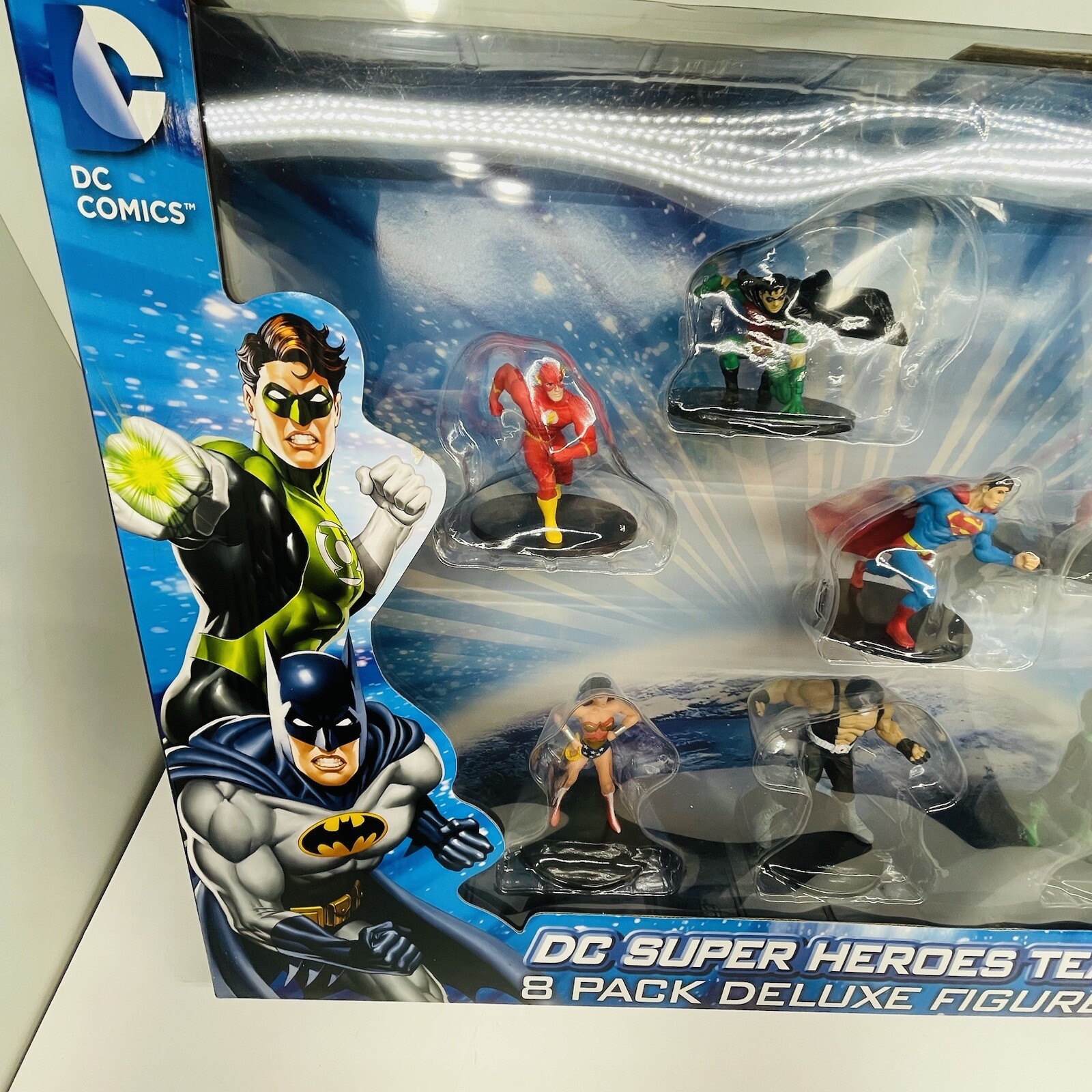 DC SUPER HEROES TEAM 8 Pack 4&Prime; Mini Figures BATMAN SUPERMAN WONDER WOMAN FLASH