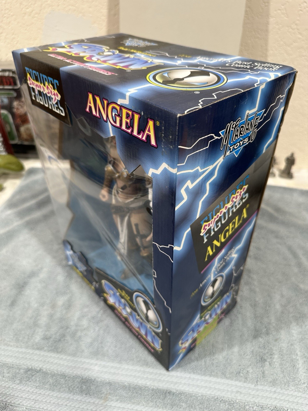 Spawn 13” Angela Shoulder Armor Fell Off In Box