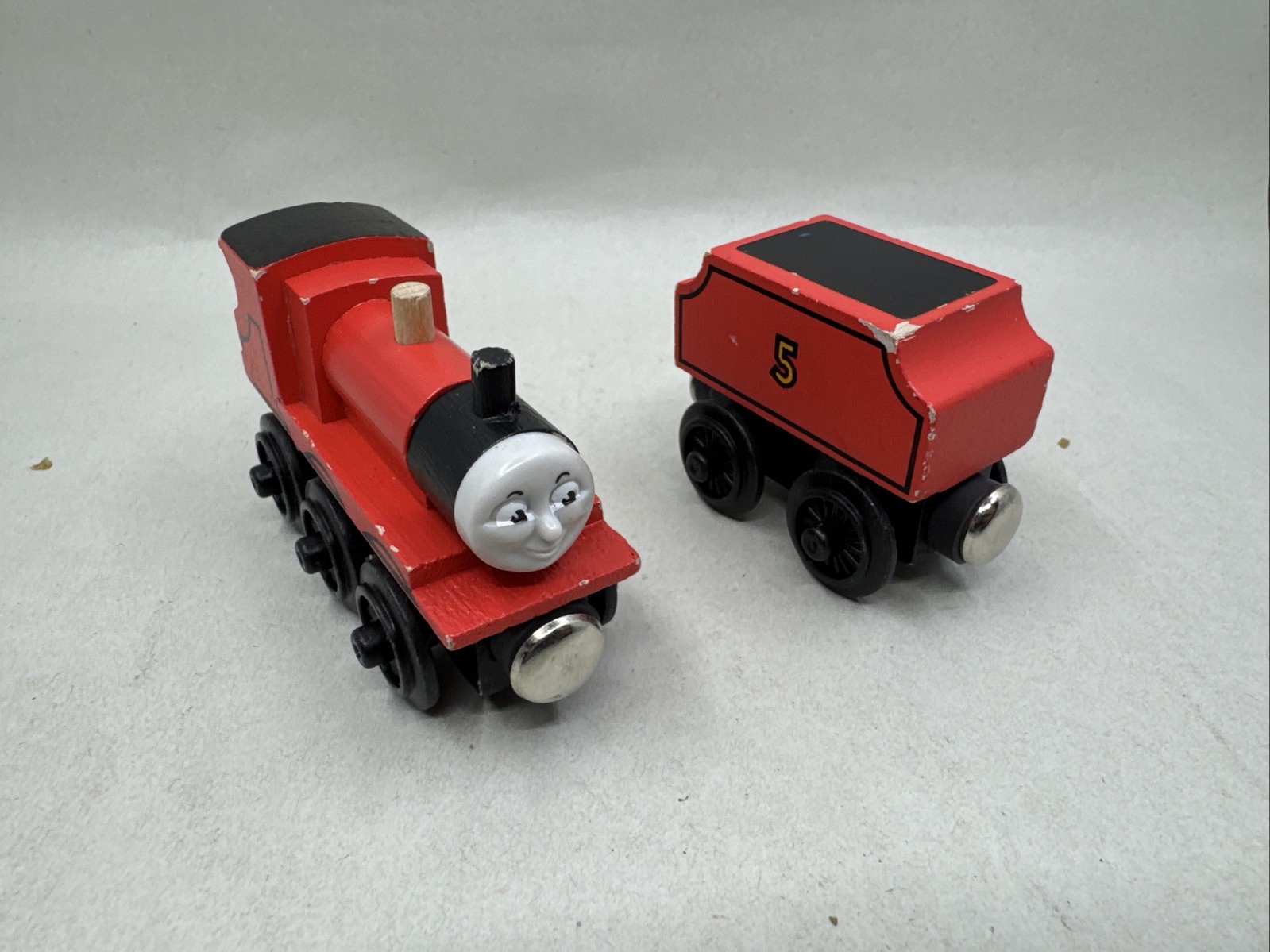JAMES with UNPAINTED STACK! 1st Edition! Flat Magnets Staples Thomas Wooden 1992