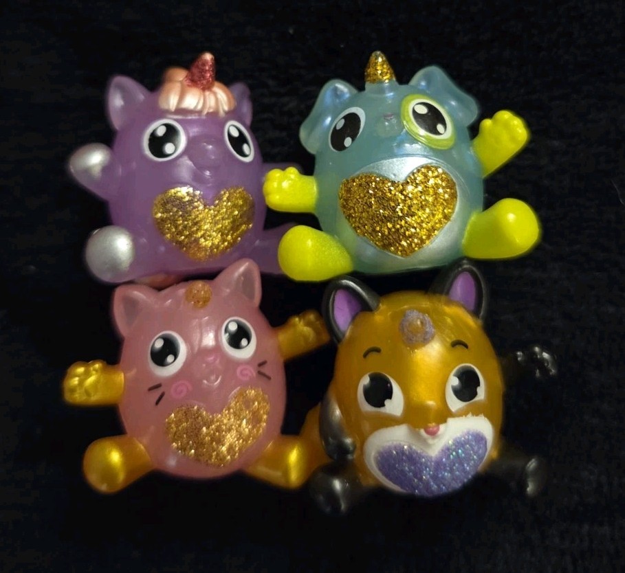 Lot 4 ZURU RAINBOCORNS 1&Prime; Sparkle Heart & Horn ITZY GLITZY SURPRISE Figures