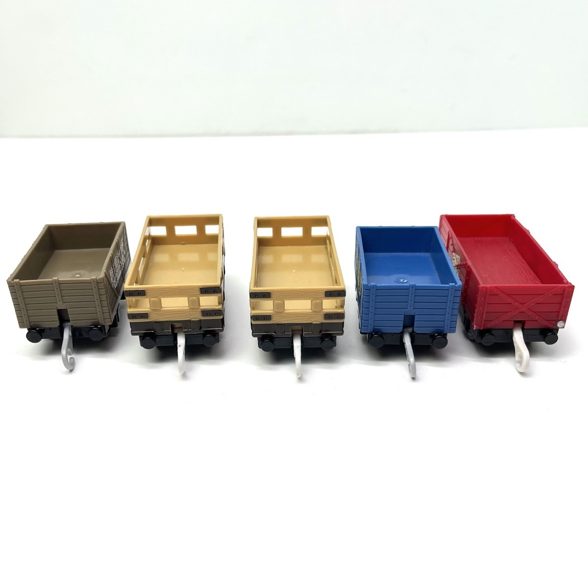 Thomas & Friends Lot Non Motorized Push/Pull Cargo Carts Containers 2009-2013