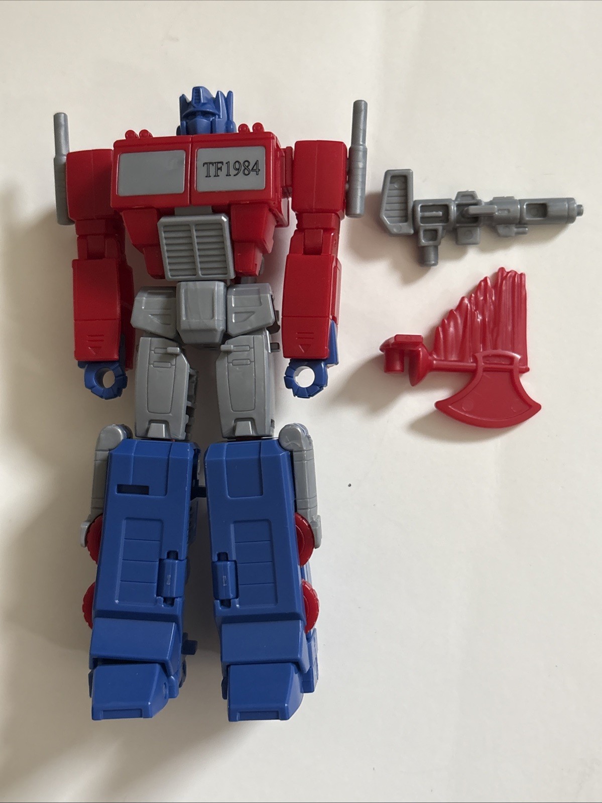 HASBRO TRANSFORMERS SPOTLIGHT: DELUXE SCALE OPTIMUS PRIME PROTOTYPE ONLY