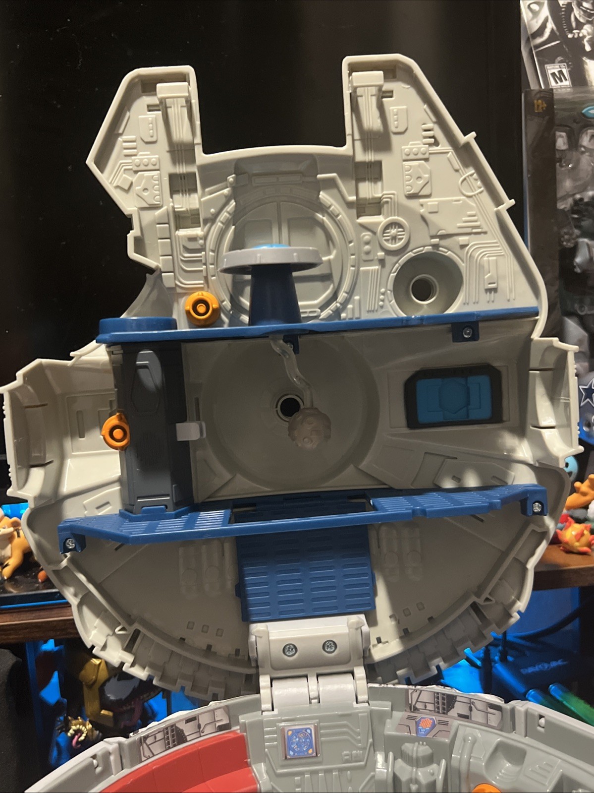 Millennium Falcon Star Wars Hasbro Galactic Heroes Toy