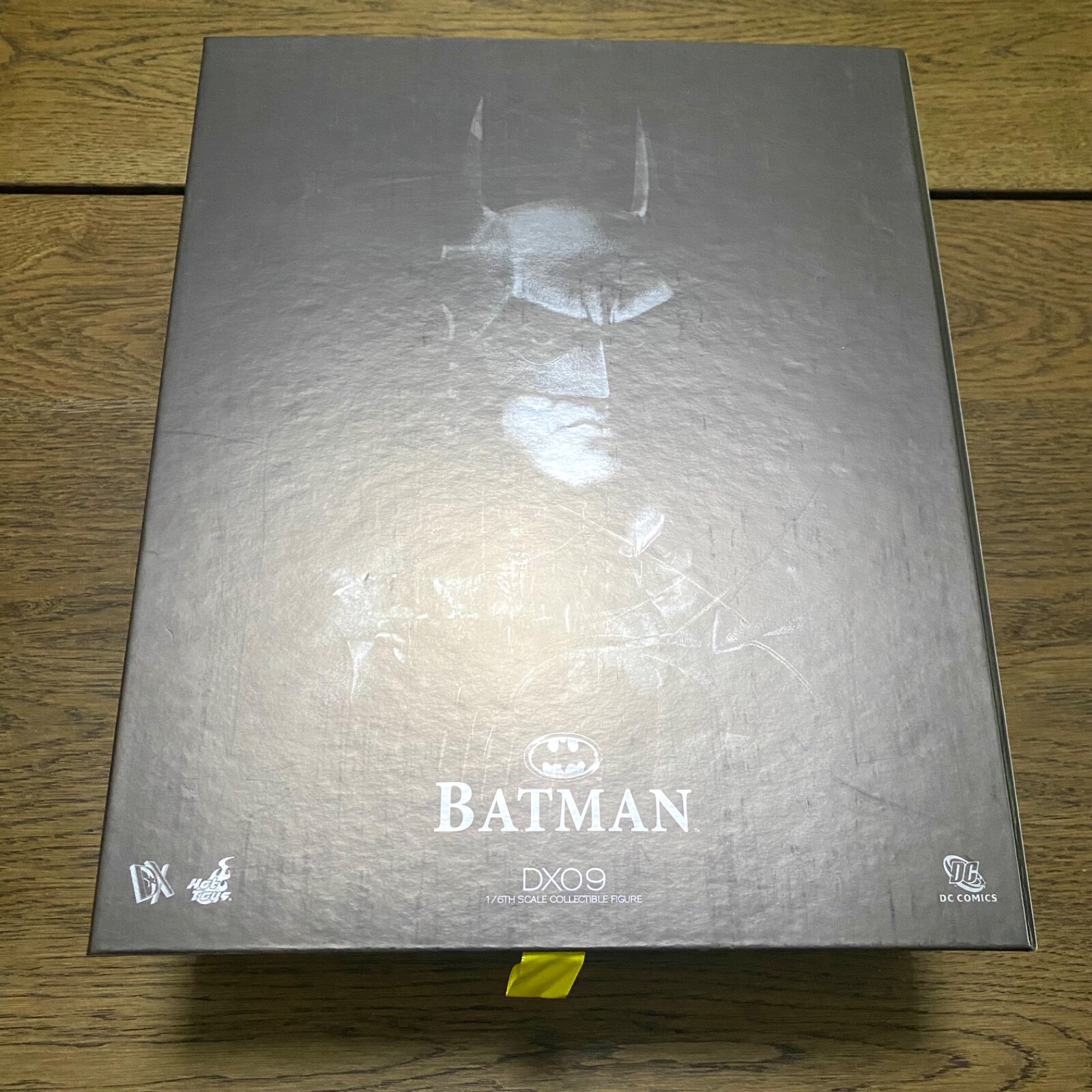 1/6 HOT TOYS : FIGURE DX09 BATMAN 1989 CLASSIC VERSION : EMPTY BOX + MANUAL