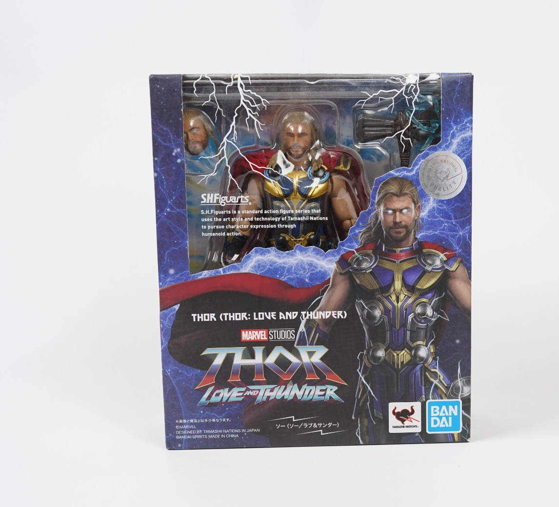 SH Figuarts Thor Love and Thunder Figure Bandai Tamashii Nations