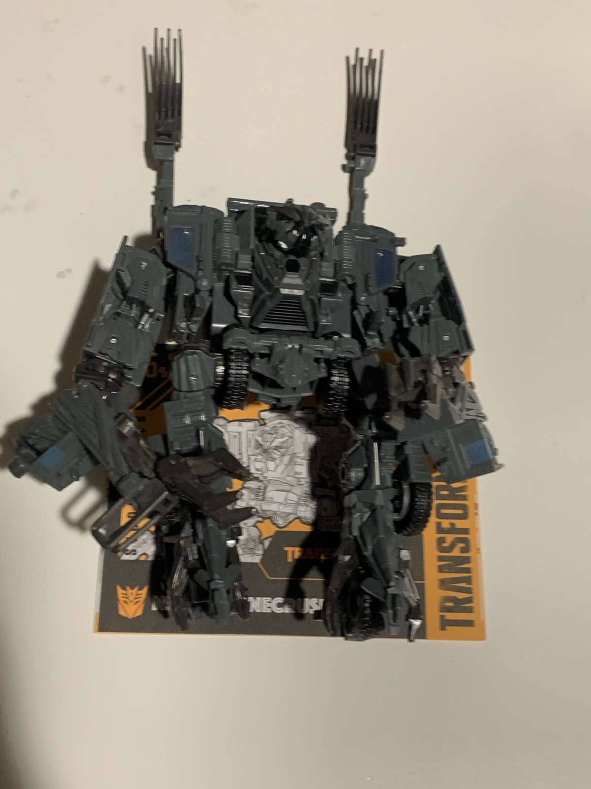 Transformers Studio Series BB95 NEST Bonecrusher Complete