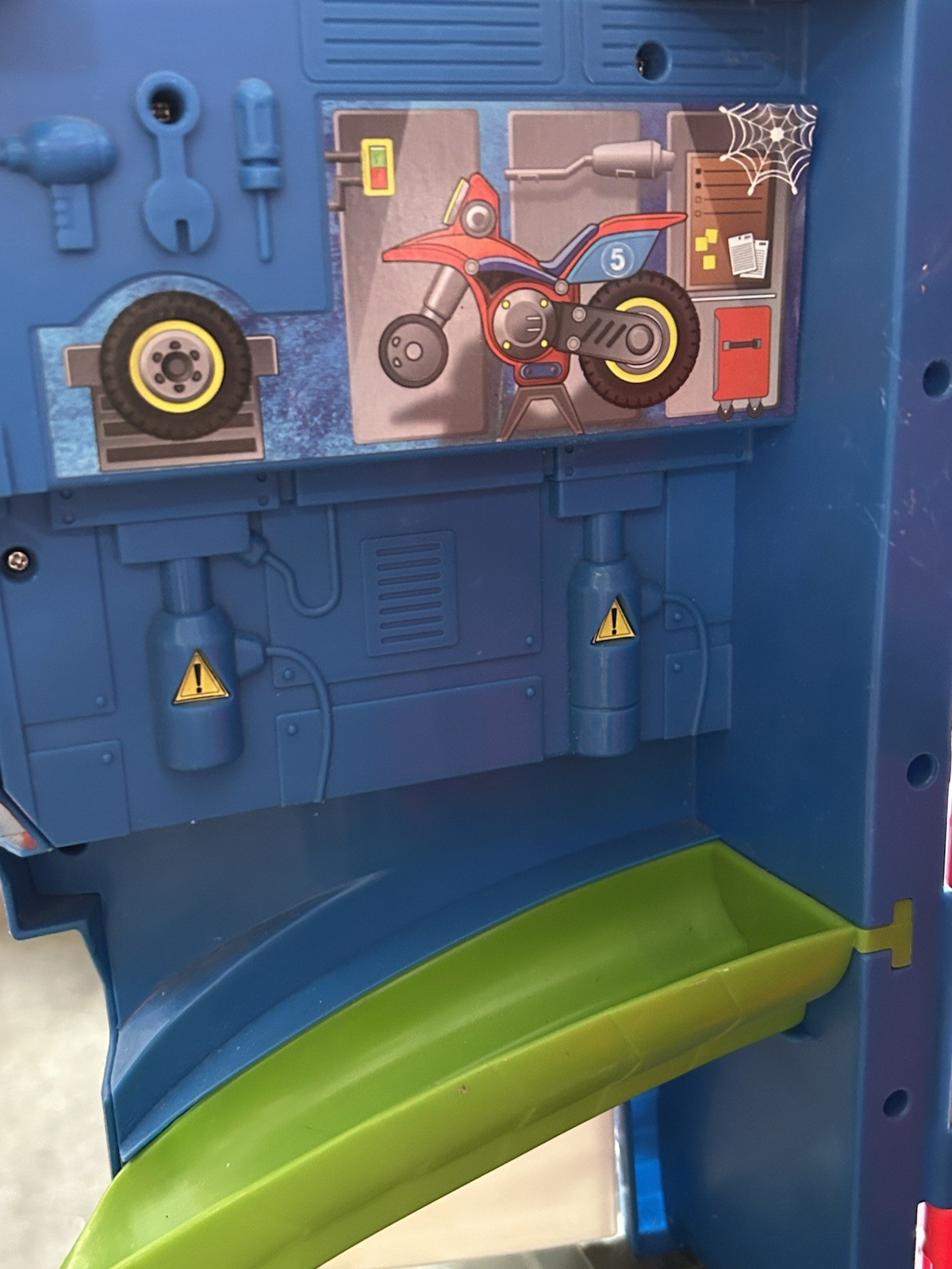 Playskool Super Hero Adventures Spider-Man Stunt City Playset w/ Sounds & Lights