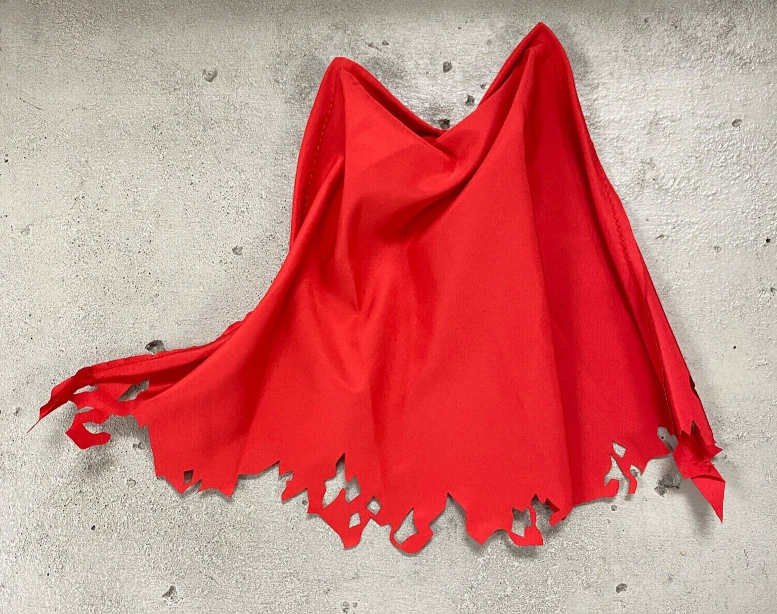 SU-MF-ZBC: 1/12 Battle Damaged Wired Red cape for 6&Prime; ~ 7&Prime; Action Figures