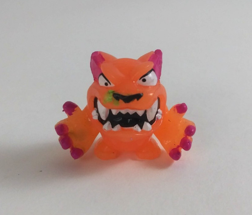 Mr Beast Lab Swarms Micro Beasts Alpha Series Home Horrors Fiery Panther UR