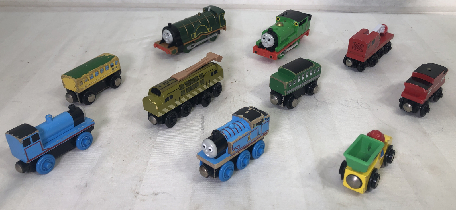 Thomas The Train & others mixed Tracks And Accessories 10 Pieces