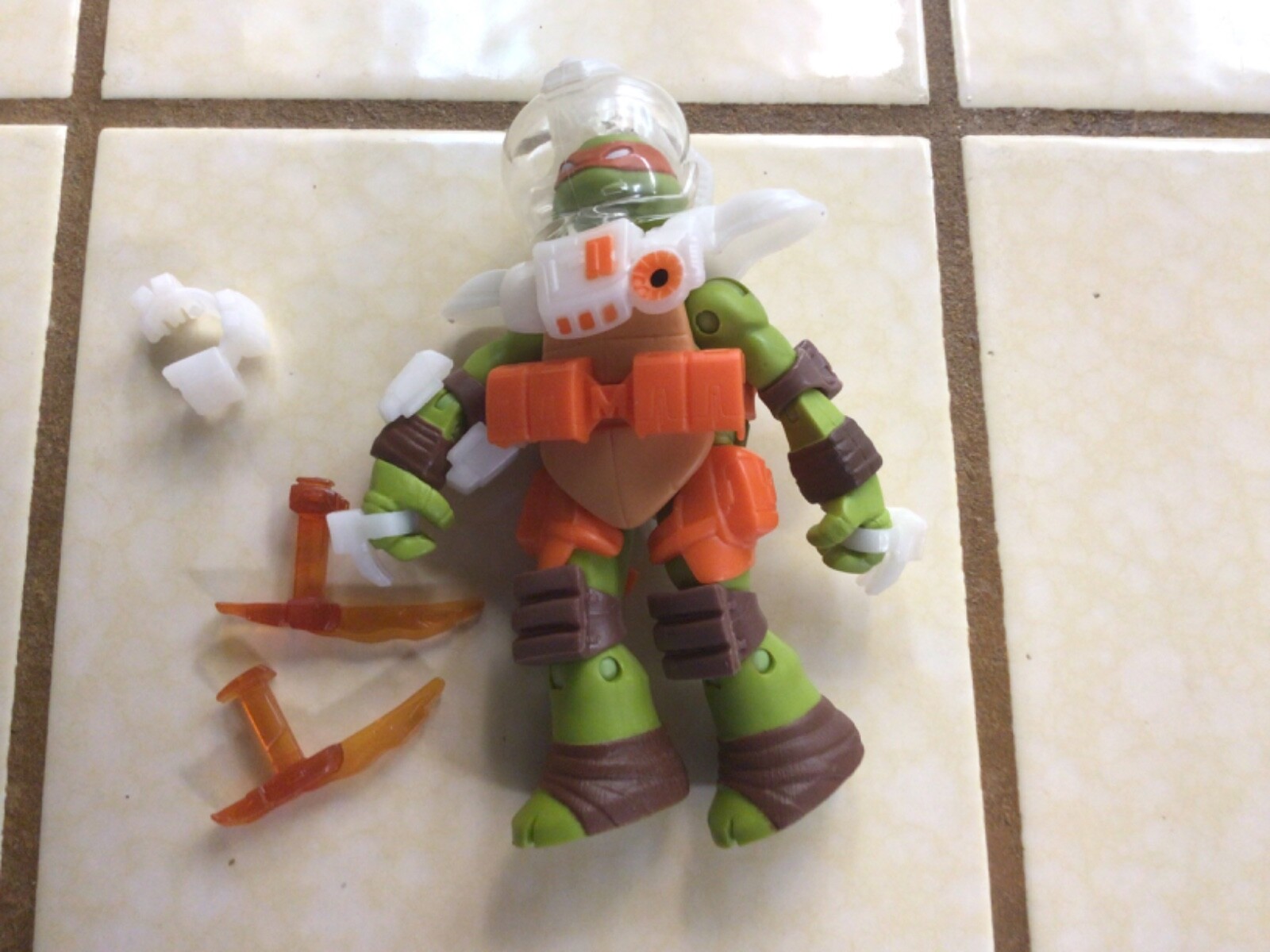 TNMT Teenage Mutant Ninja Turtles Dimension X MICHELANGELO Space Traveler 4.75in