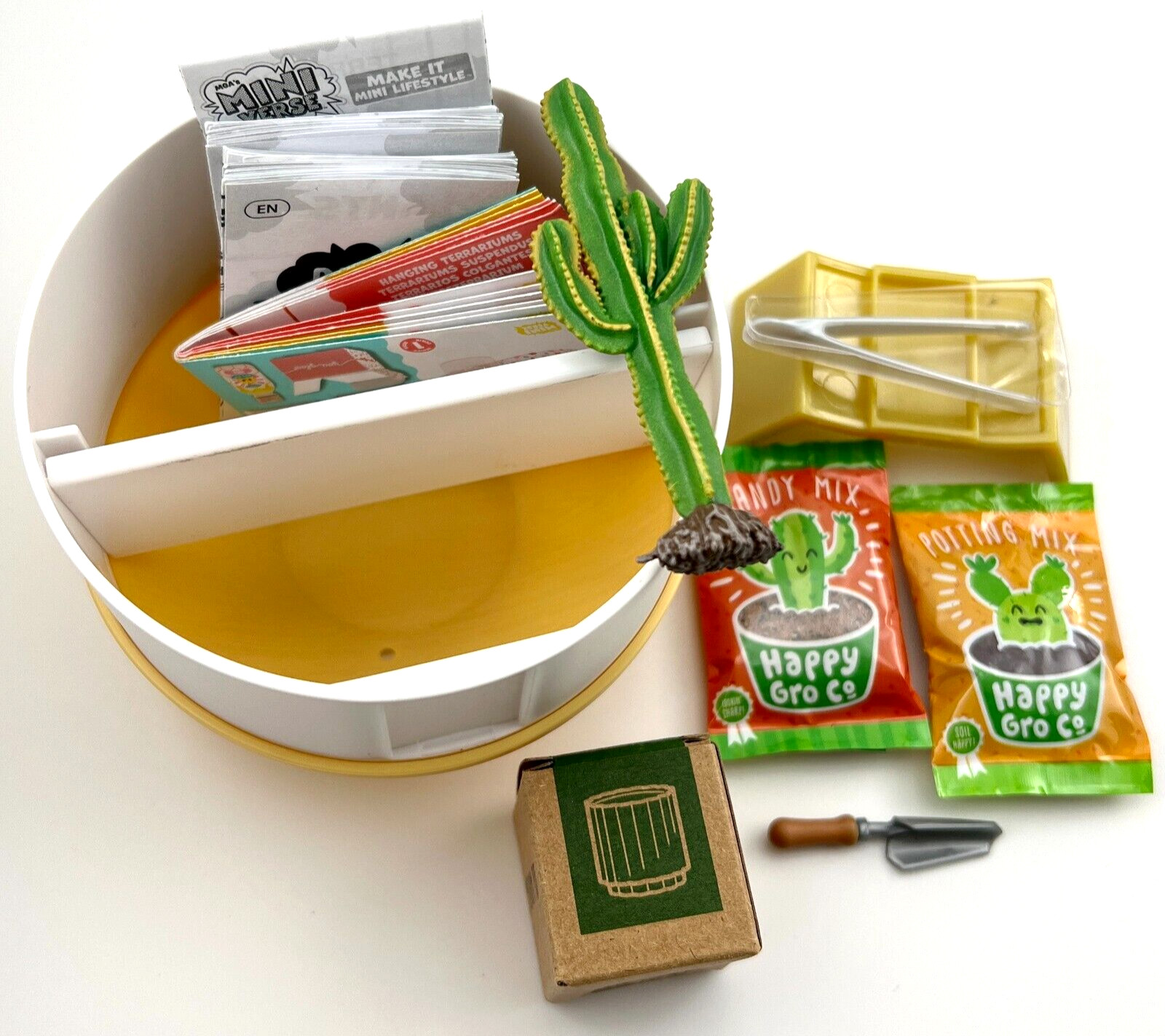 MGA Miniverse Make It Mini Lifestyle Home Series 1 Wave 1 Tall Cactus Plant