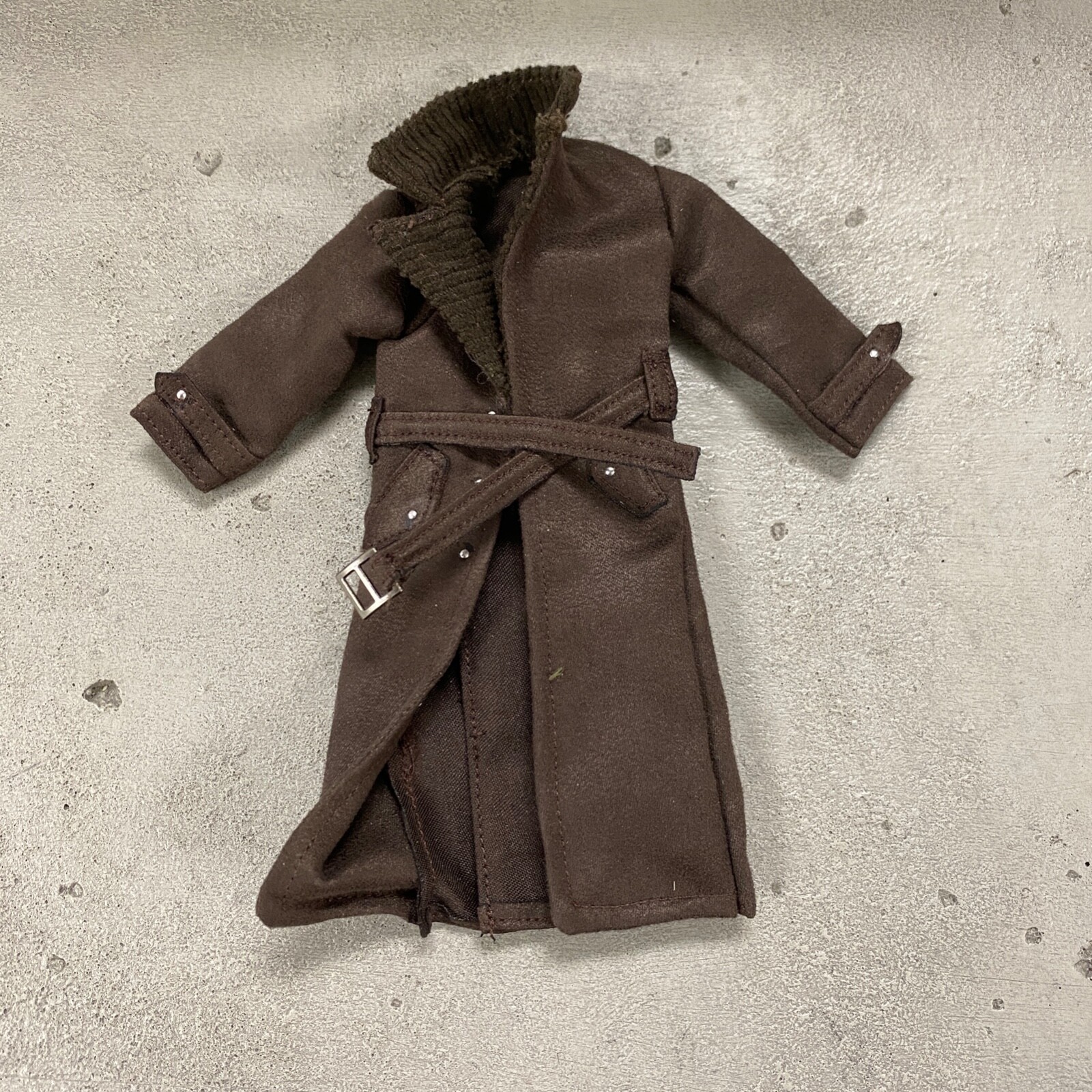 PB-LTC-GB: 1/12 Dark Brown Wired Coat for Marvel Legends Mezco Mafex Gambit