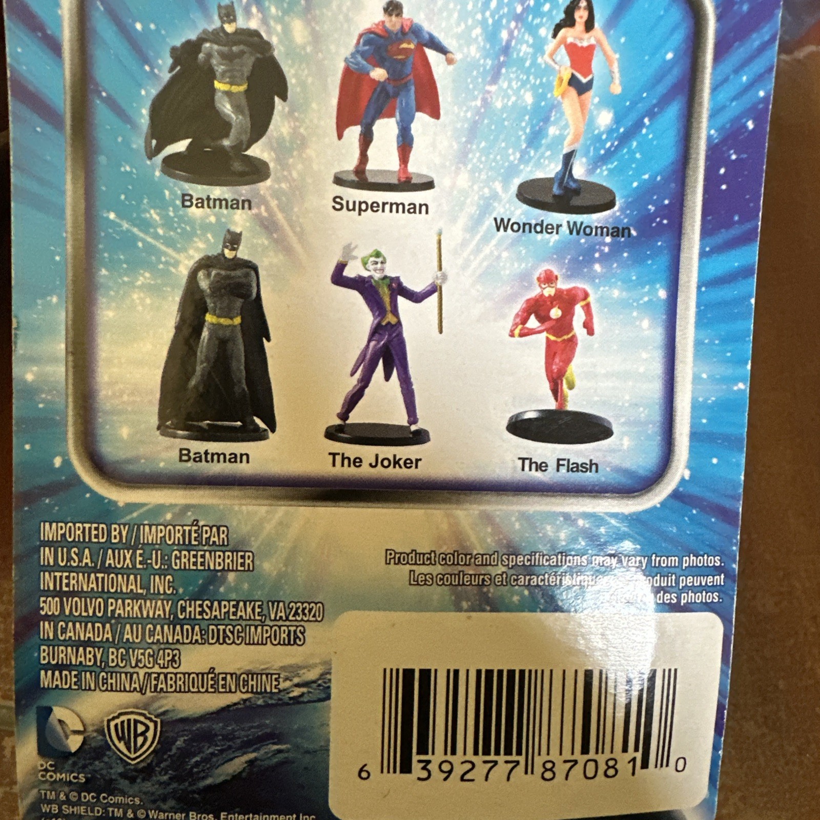 DC Comics Monogram Batman figurine