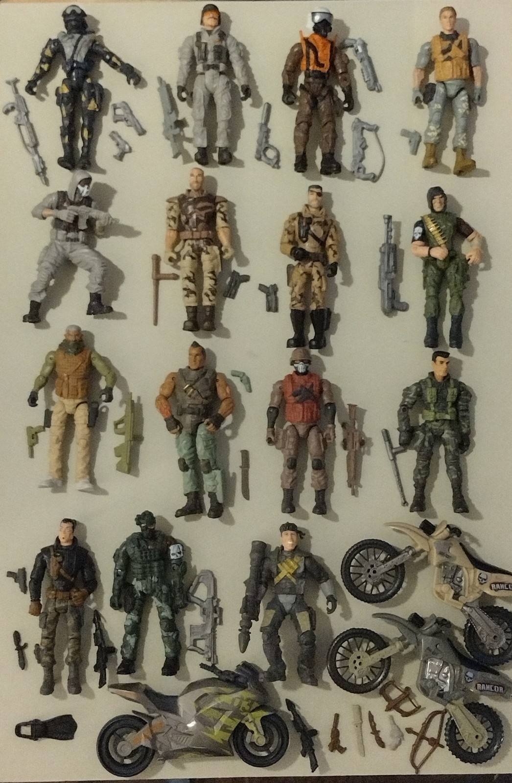 Lot of 15 Lanard Action Figures with 3 Vehicles and Weapon Accessories