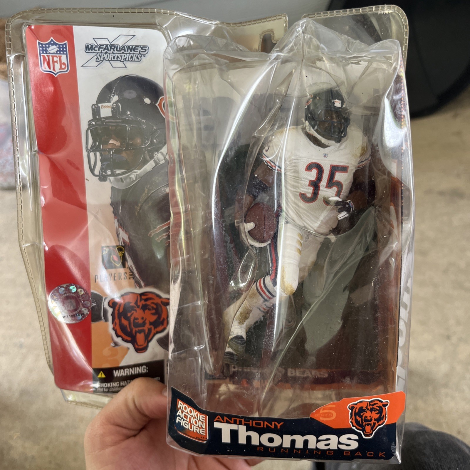 2002 McFarlane&rsquo;s NFL Anthony Thomas Series 5 Chicago Bears football