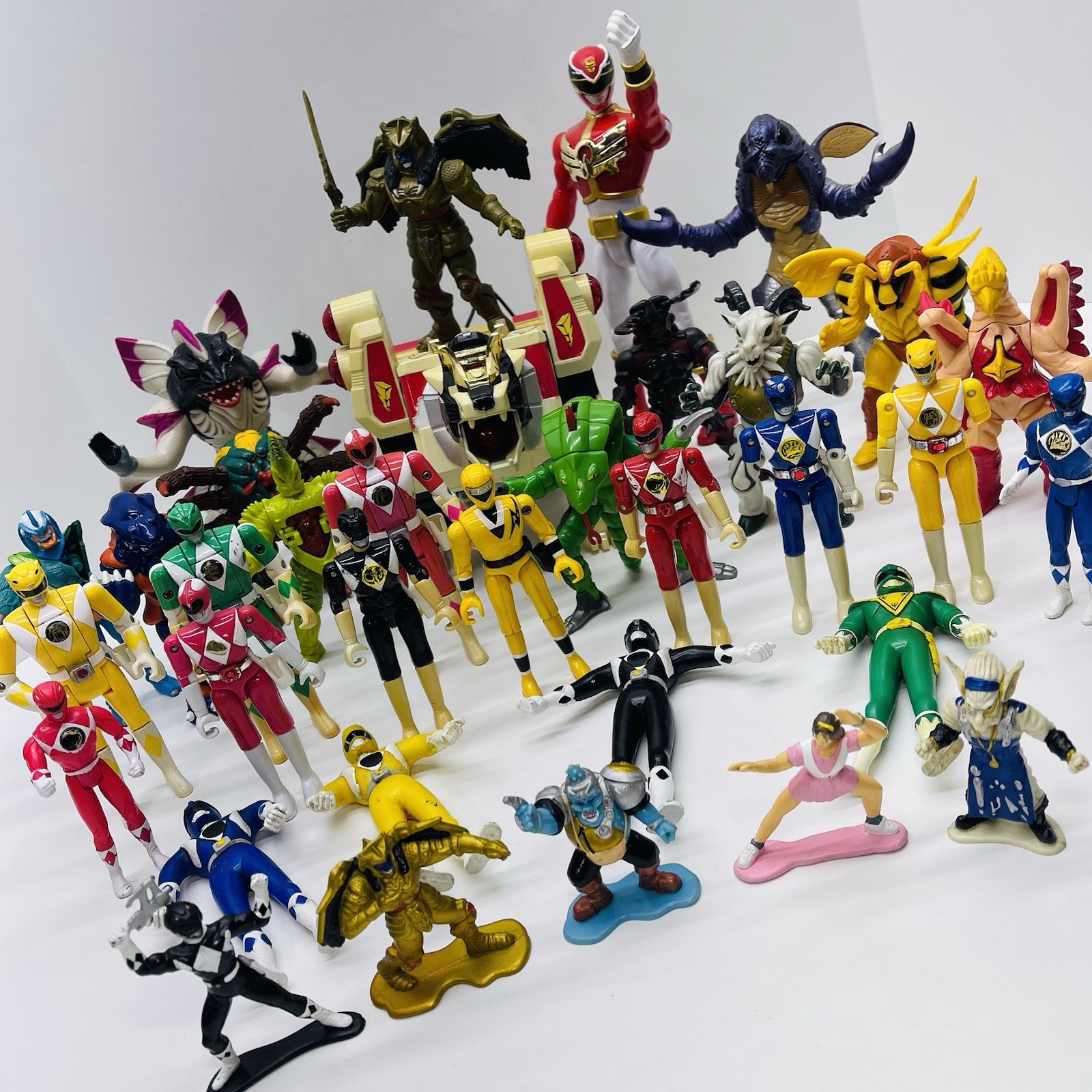 VTG 90s Power Rangers LOT OF 34 Figures Goldar Ranger Black Gold Space Aliens