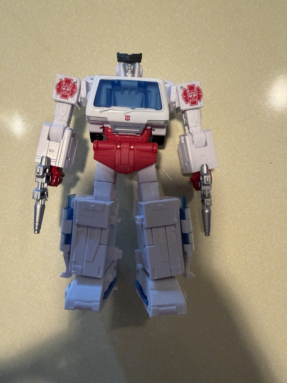 Transformers Studio Series 86 Ratchet complete Hasbro SS Voyager Class