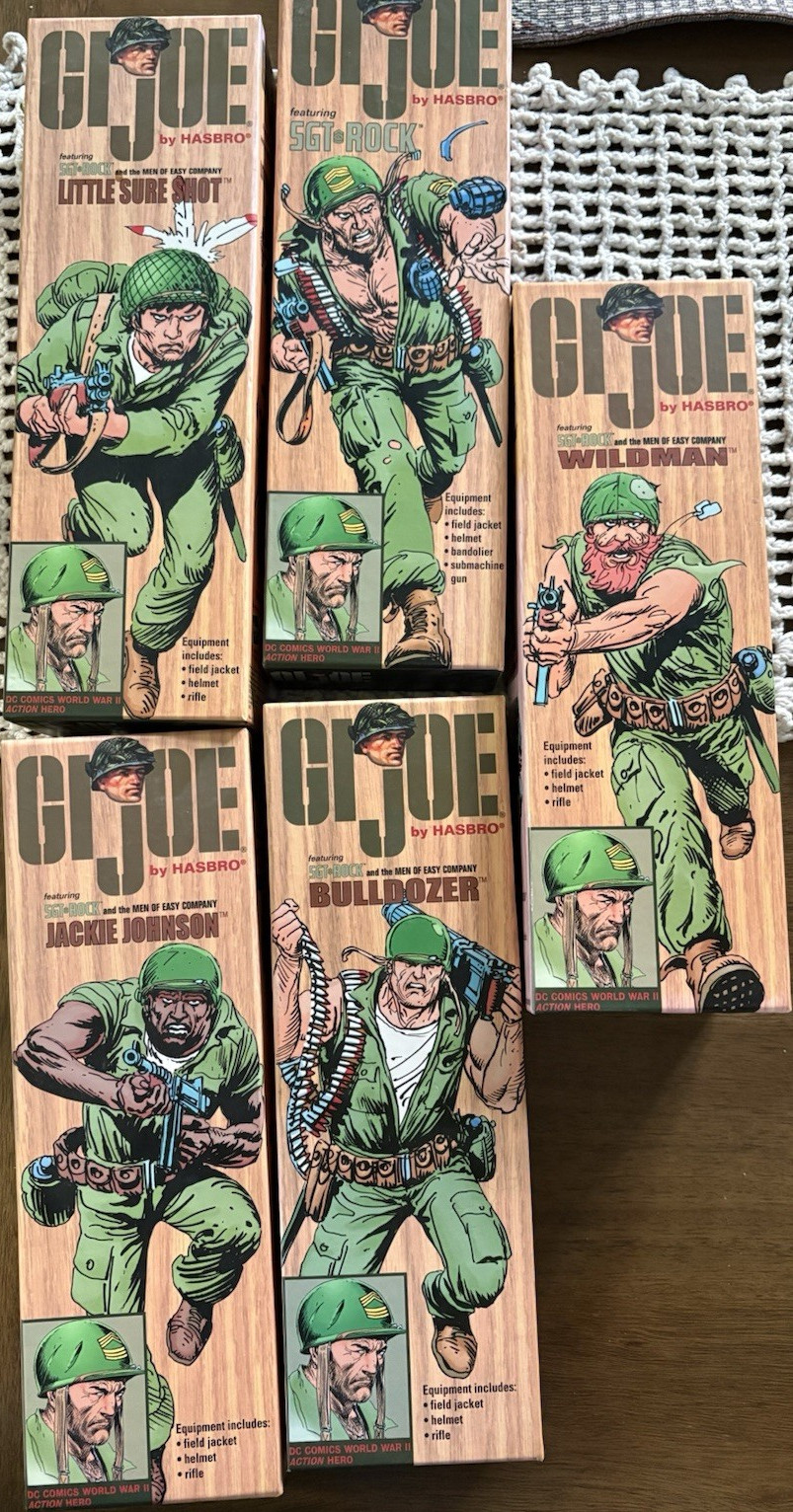 Hasbro G.I. Joe DC Comics WWII Action Figure Collection Boxed w/ Field Gear