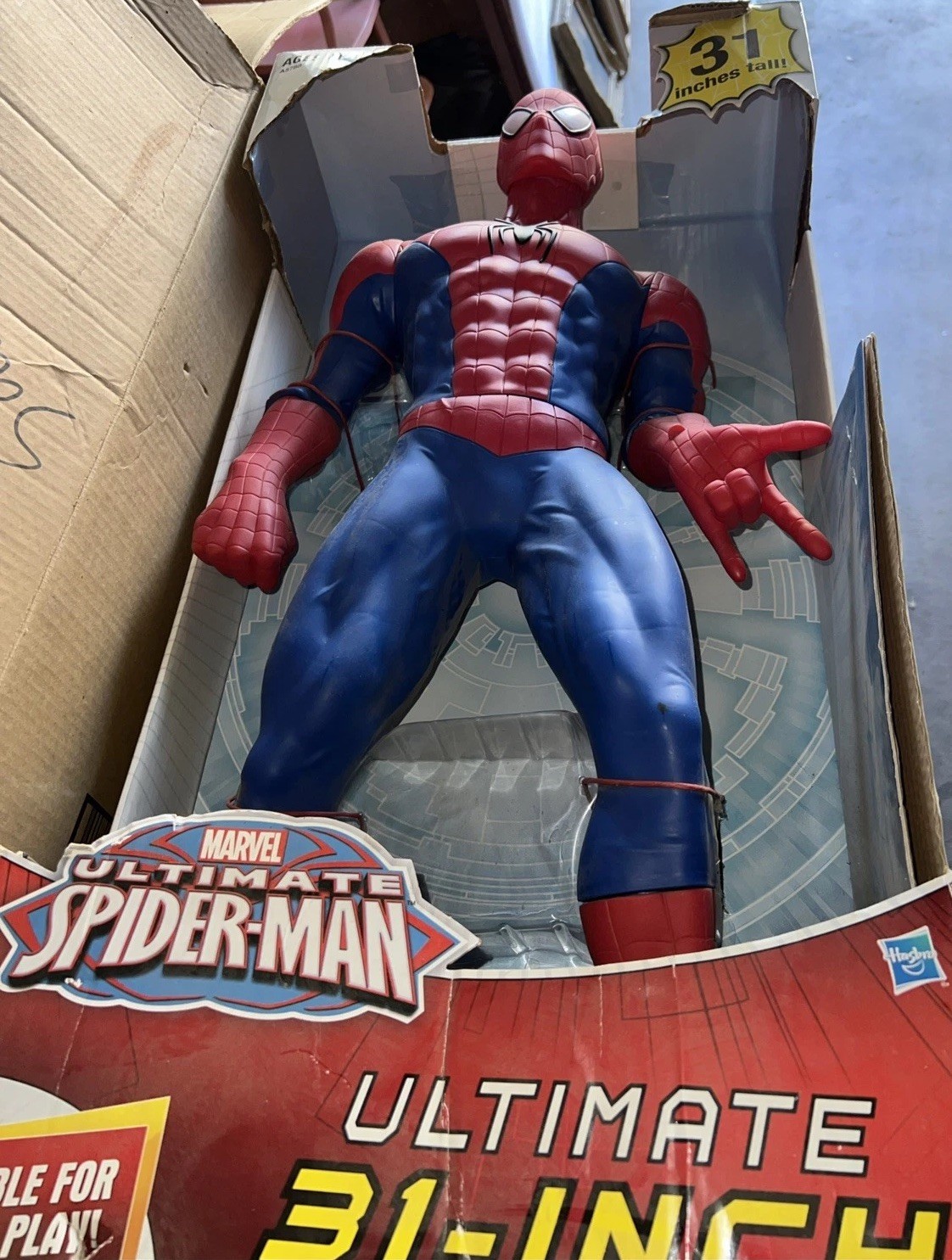 Marvel Spiderman Ultimate 31&Prime; Inch Action Figure Poseable Large Huge 2013 Hasbro