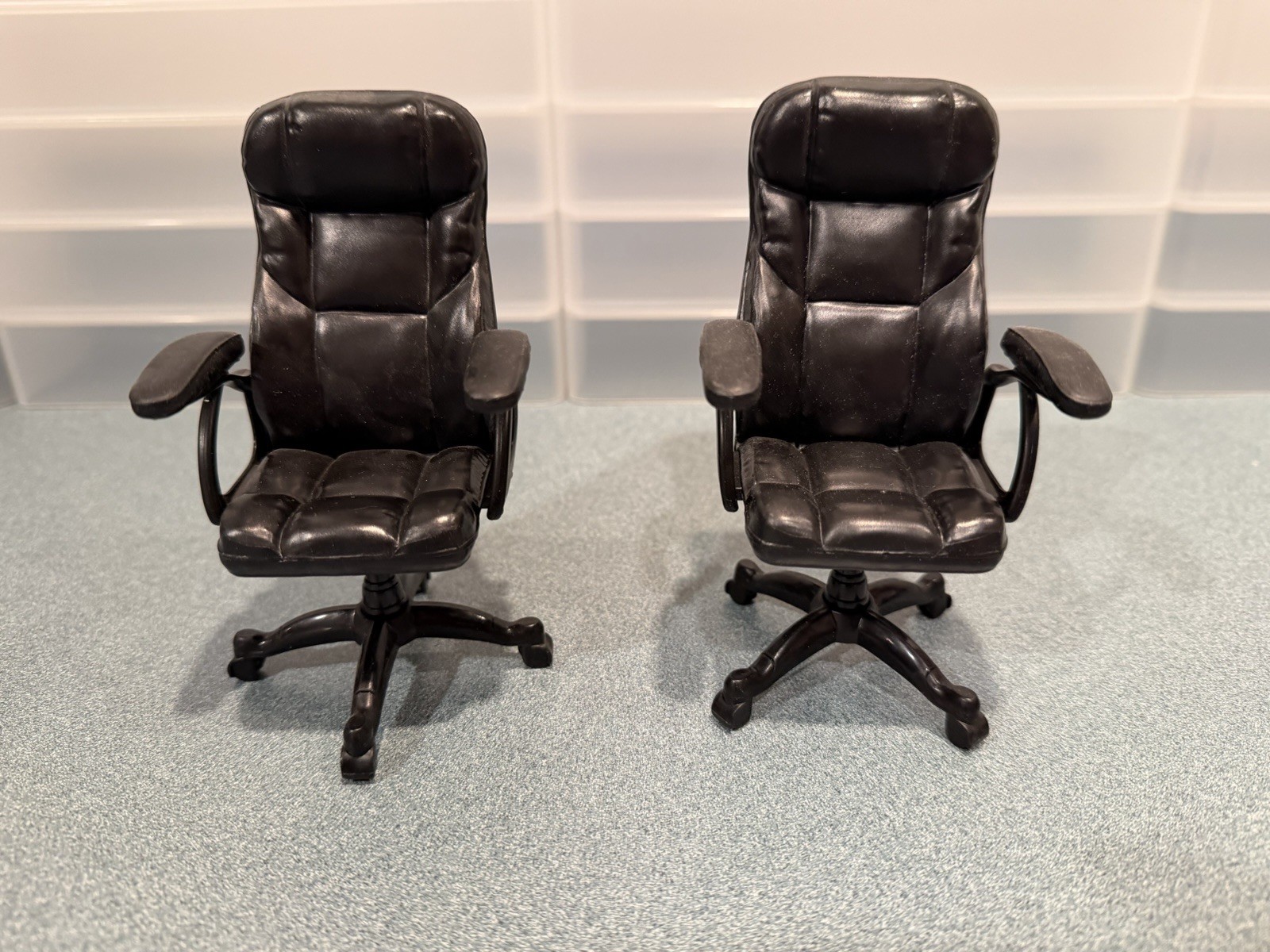 WWE Mattel – Office Chair / Announcer Chair – Set Of 2 – Wrestling Accessory (A)
