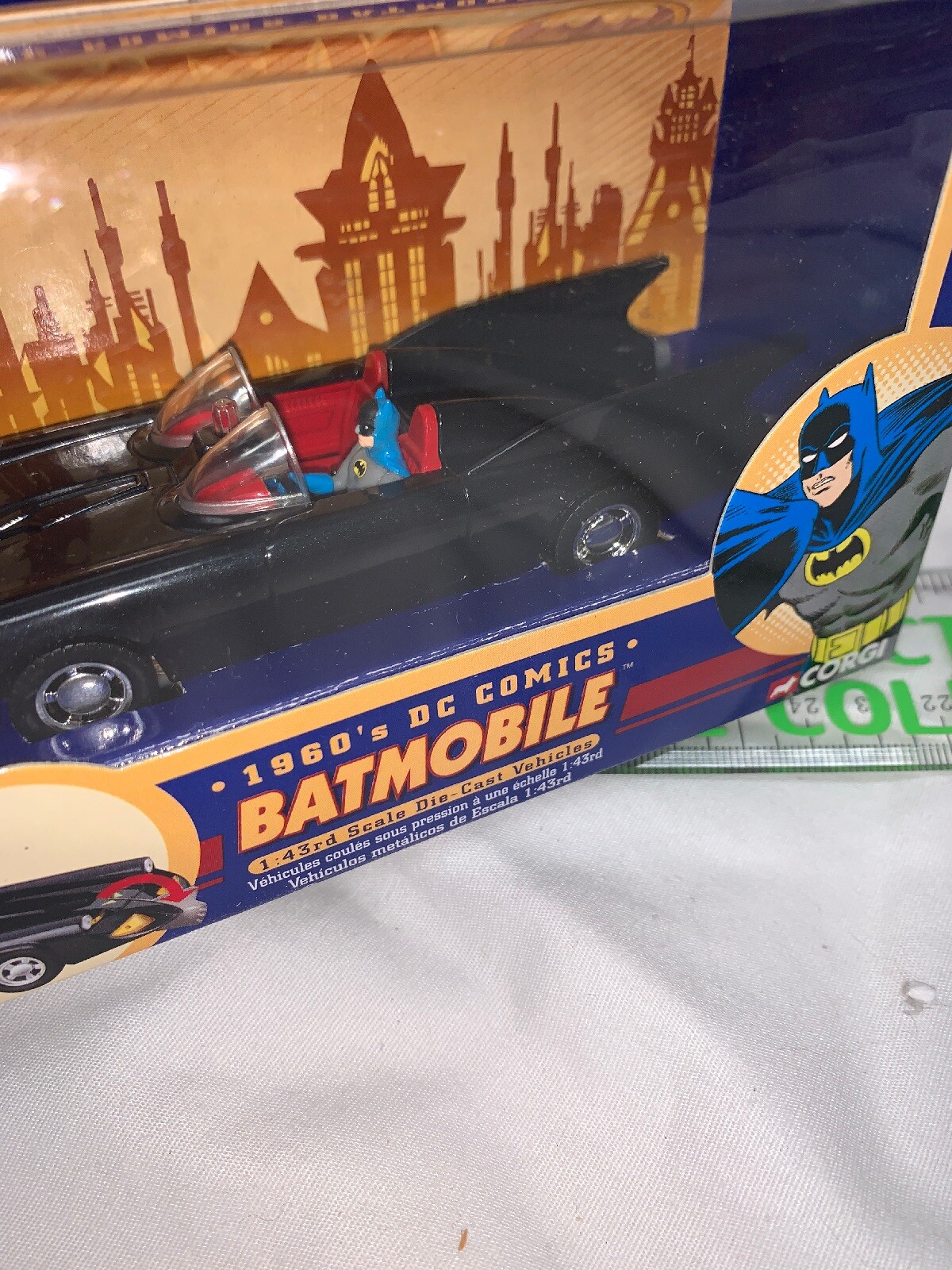 1960&rsquo;s Batmobile – Batman DC Comics Corgi 1:43 Scale Diecast Vehicle Car New