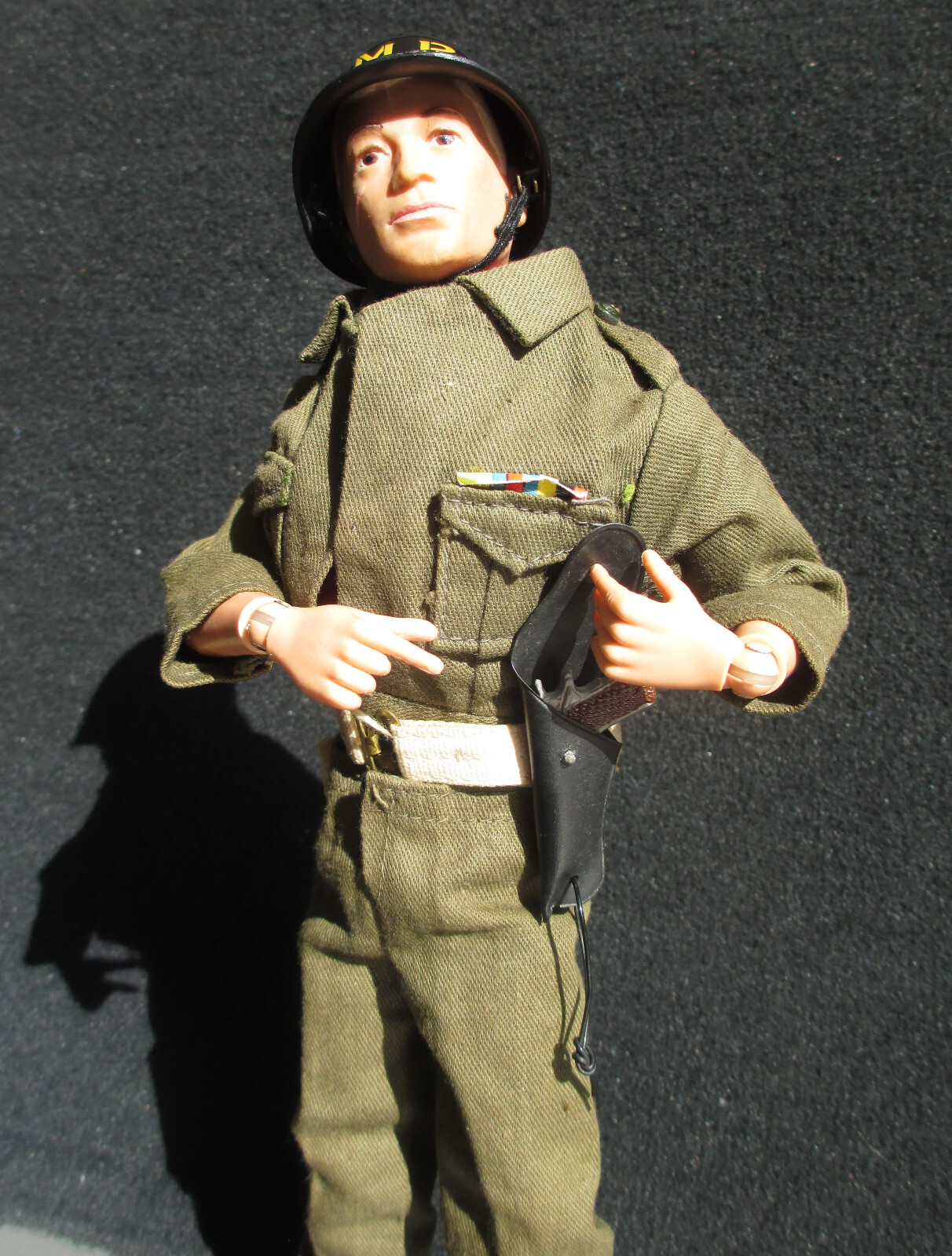 Vintage Gi Joe custom MP, 1969 Joe. Neat Set! Airborne look, M16, Black Radio
