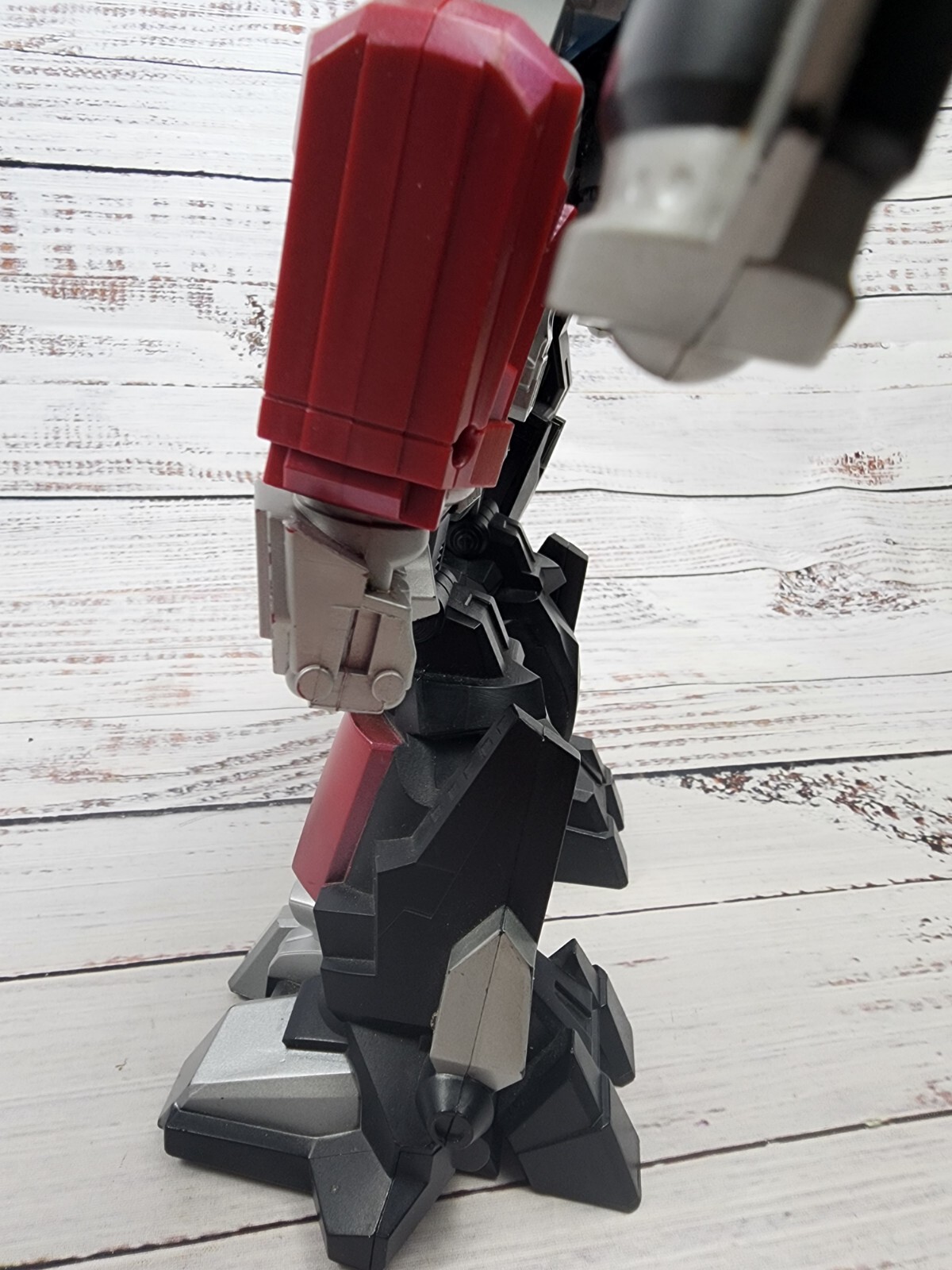 Optimus Prime 12” Transformers Mega Power Bots Talking Figure Light Up 2008