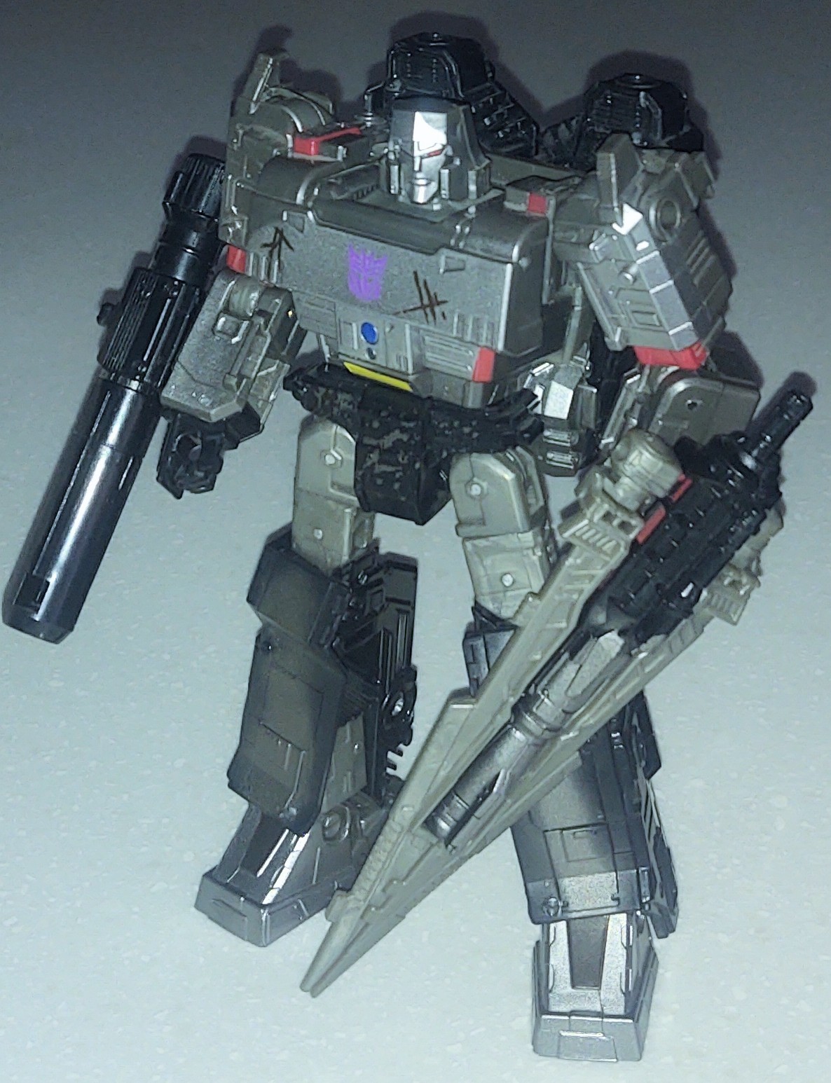 Transformers Netflix War For Cybertron MEGATRON Figure WFC generations