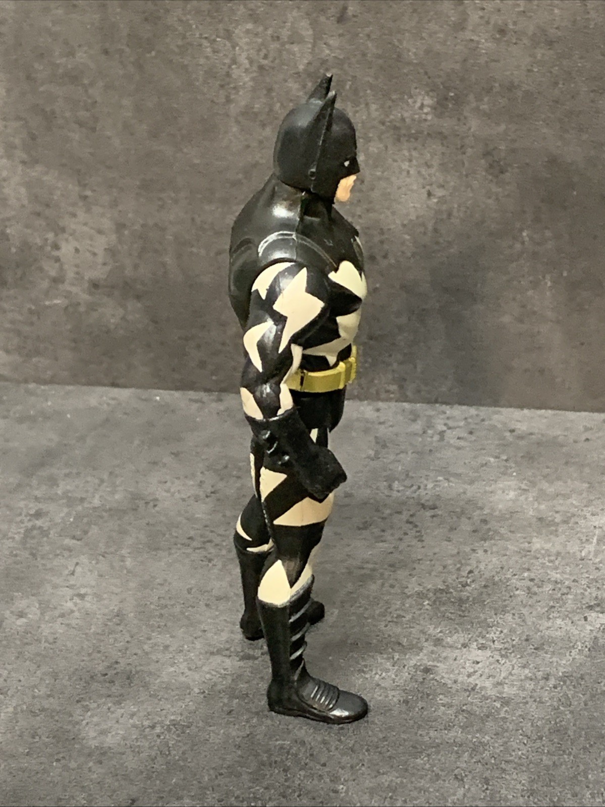 Air Attack BATMAN 1990 Batman Returns 4.5 in Kenner Action Figure DC Comics READ