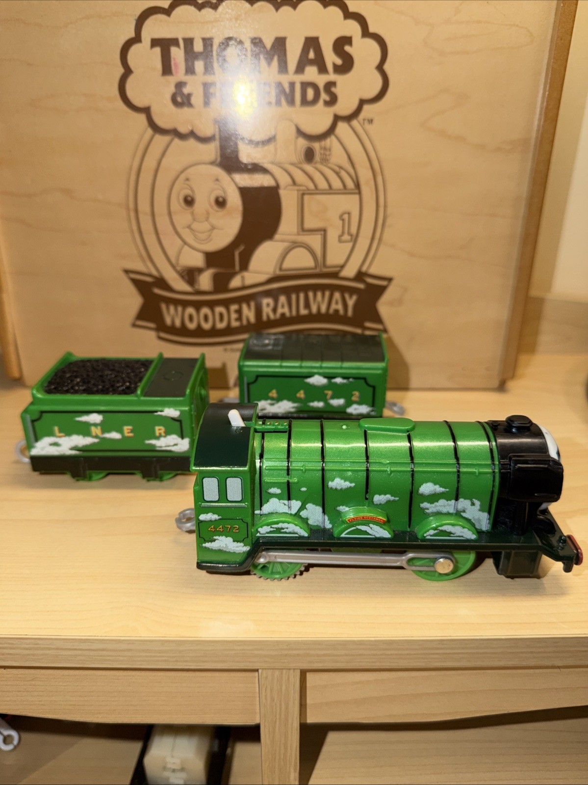 FLYING SCOTSMAN Thomas Friends Train TRACKMASTER 2013 4472 WATER LNER COAL
