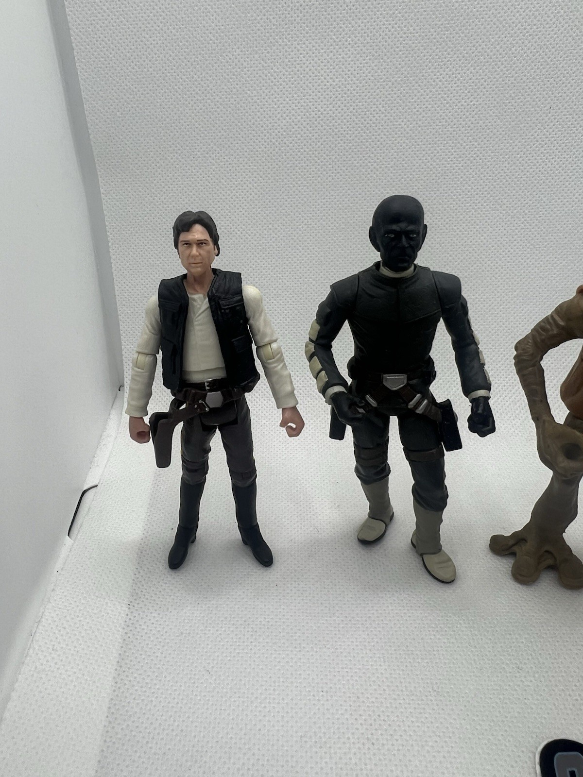 Hasbro Star Wars 3.75 Action Figures Loose Lot see photos / Mos Eisley Cantina