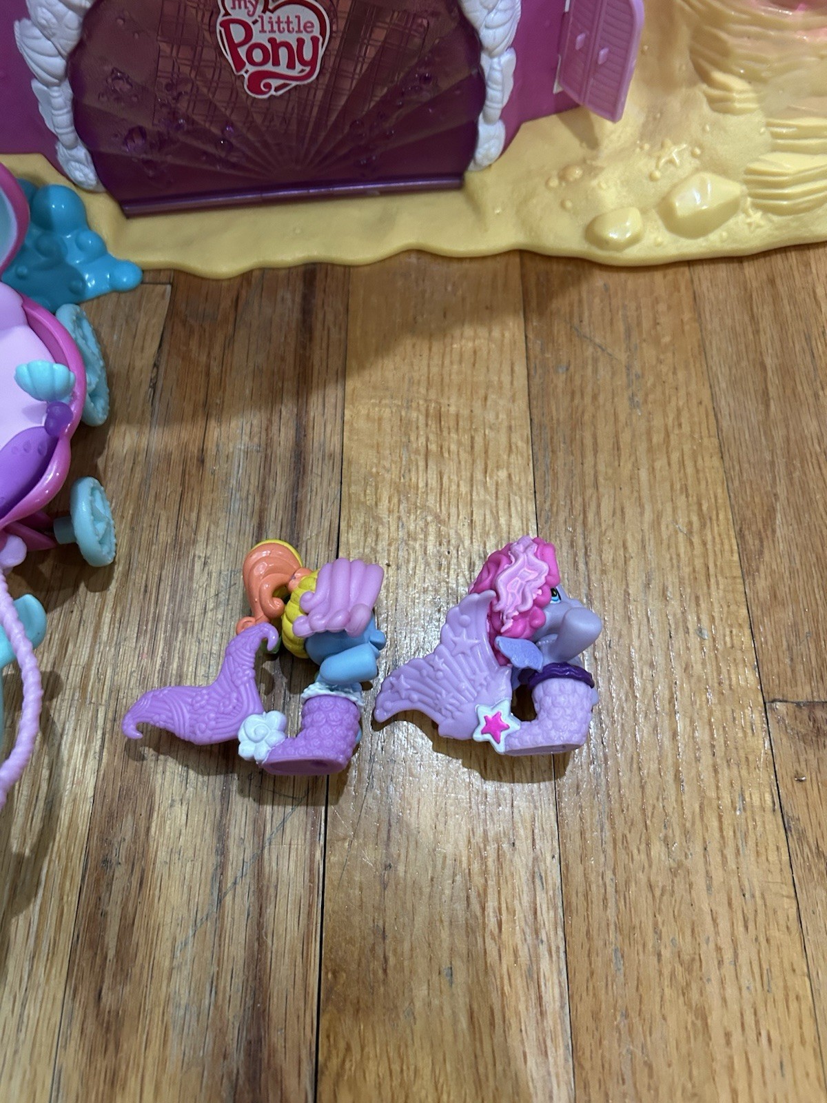 My Little Pony Mermaid Seahorse Castle & Dolphin Carriage with 2 figures