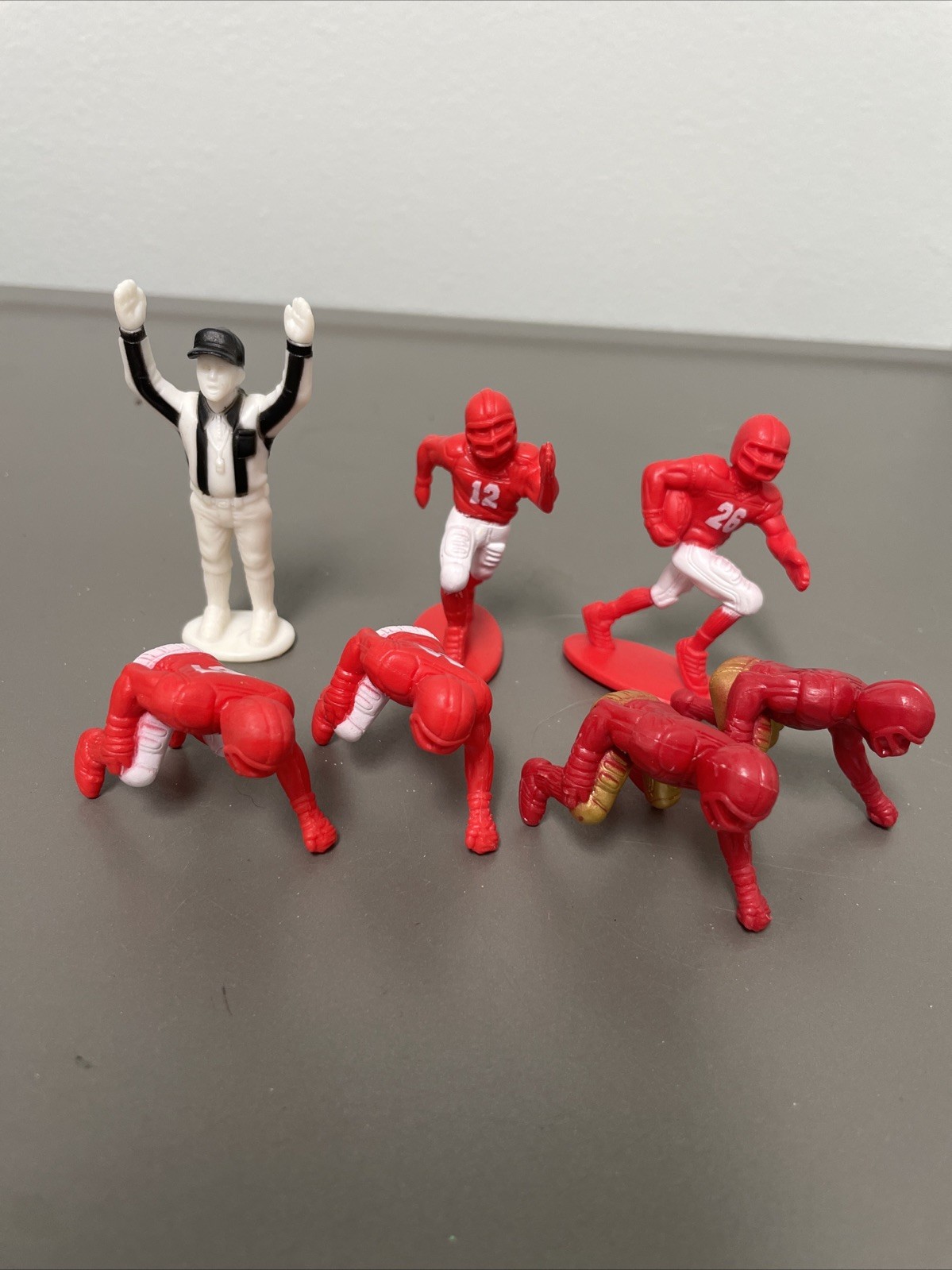 kaskey kids football guys Lot Of 7 Red White Gold Ref