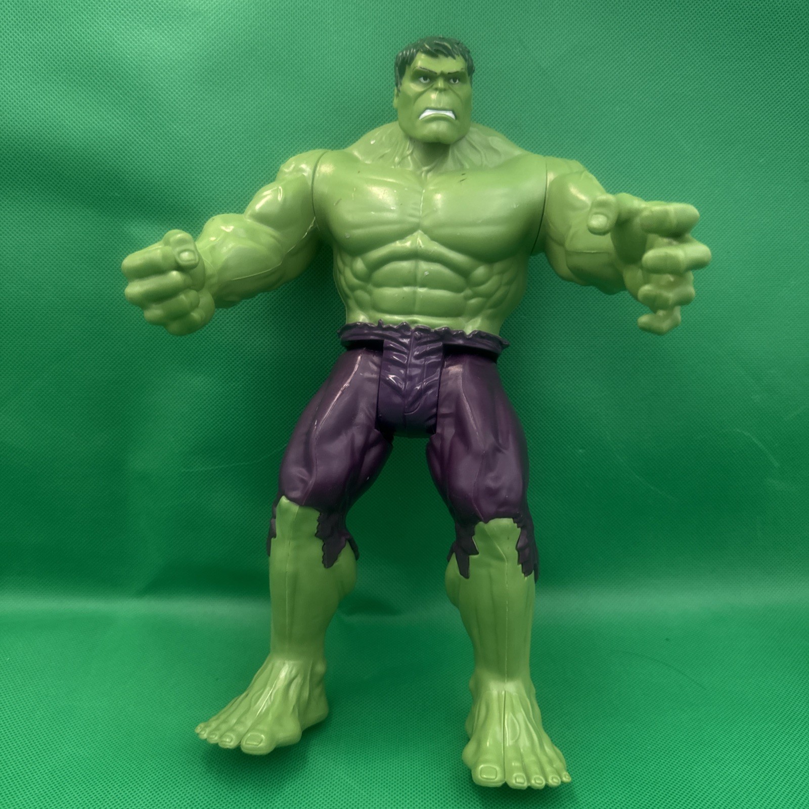 2013 Hasbro Marvel 12&Prime; Action Figure – Incredible Hulk