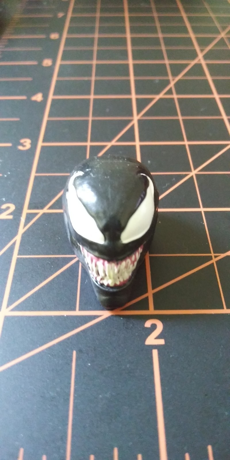 Marvel Legends (VENOM) (HEAD ONLY) 6&Prime; Scale Venom Movie Sony MINT