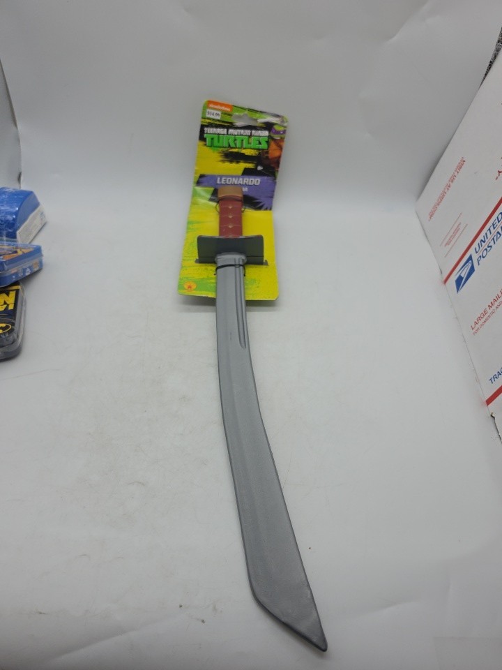 TMNT Nickelodeon Teenage Mutant Ninja Turtles Leonardo Katana 21” toy Official