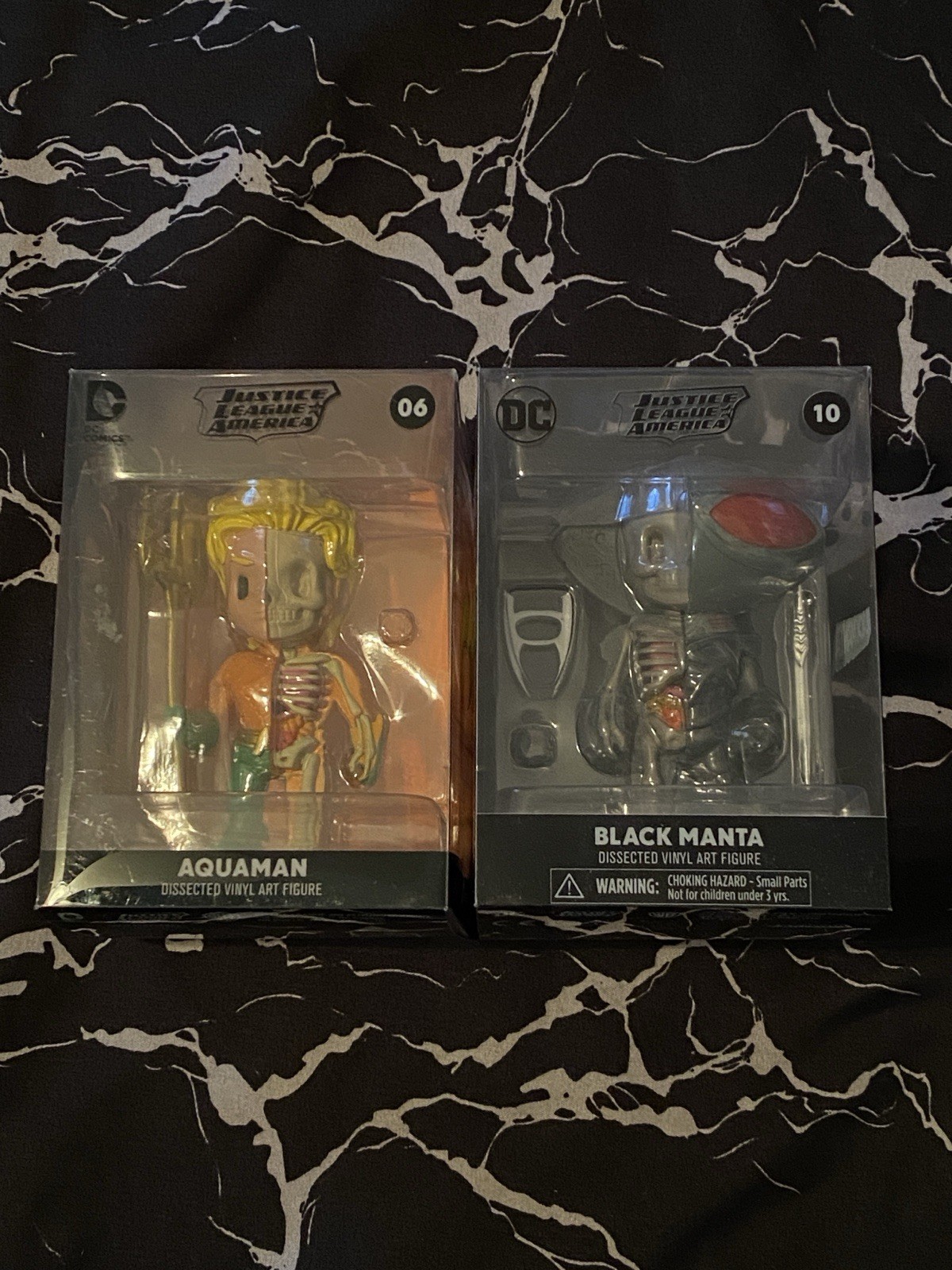 XXRAY Mighty Jaxx Aquaman & Black Manta Dissected Skeleton Vinyl Art Figure Set