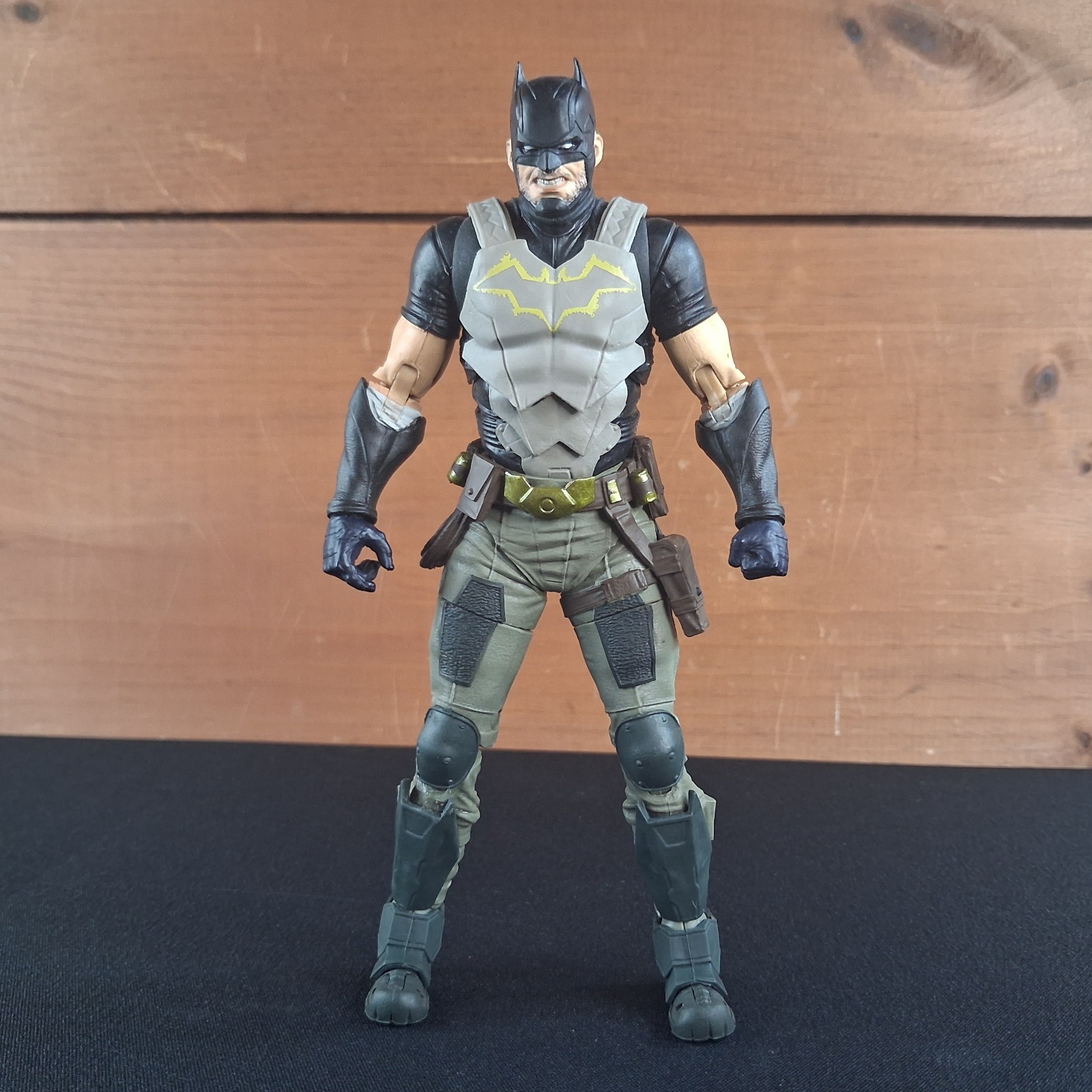 DC Multiverse Batman Dark Detective Action Figure