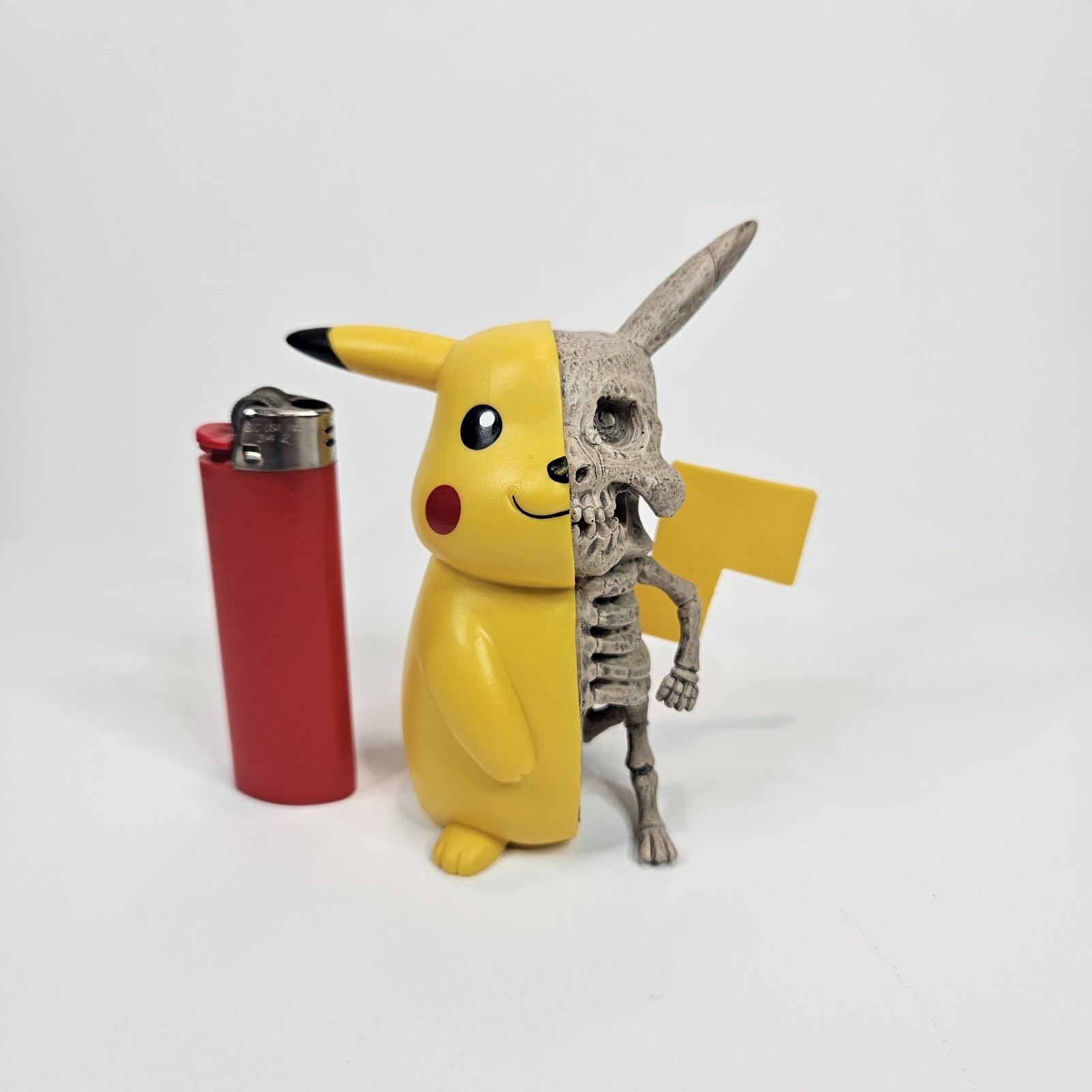Nintendo Pokémon Pikachu Half Skeleton Figure 2019 Very Rare SEE DESCRIPTION
