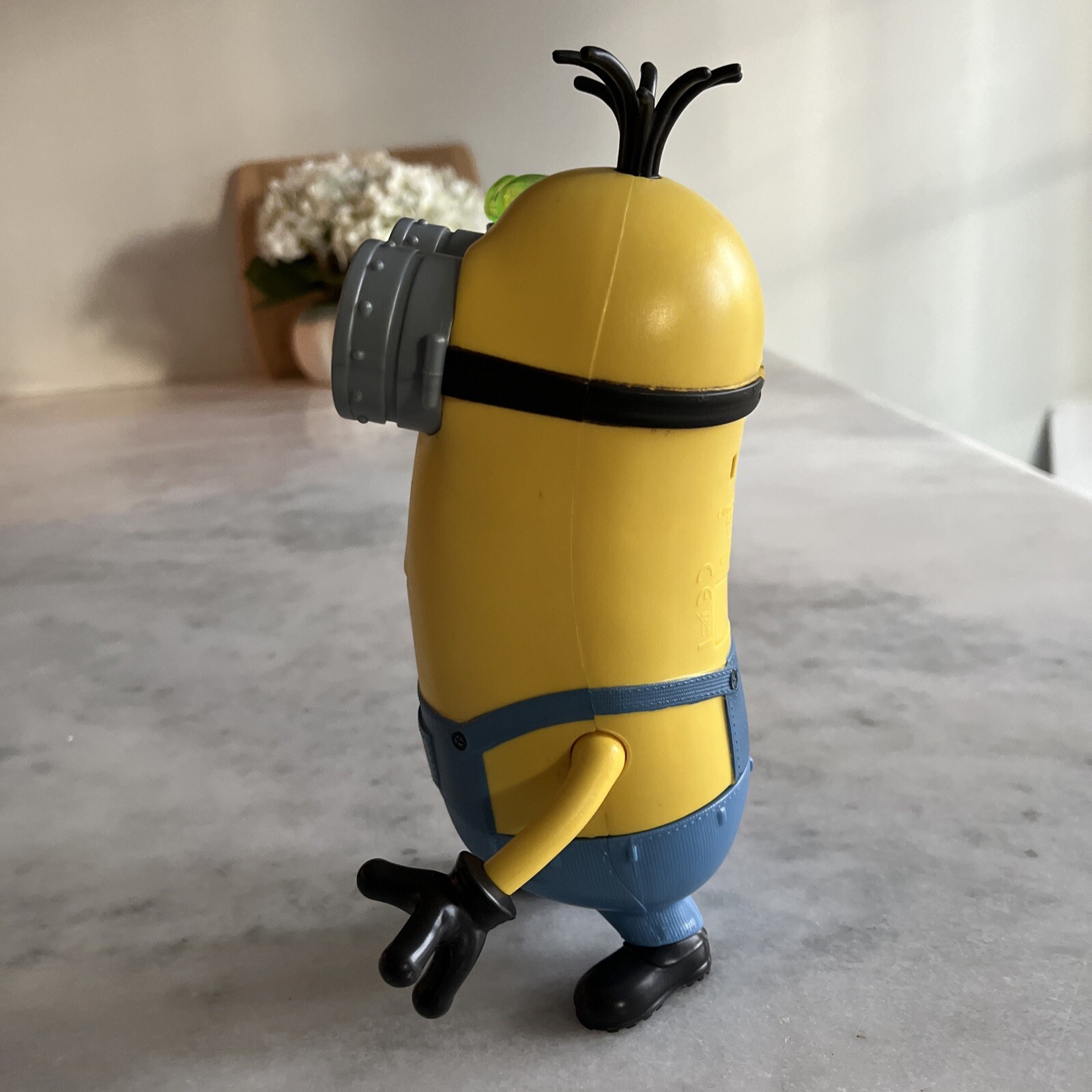 Minions Bob and Kevin Interactive Talking Light Up Mattel 2019 Dispicable Me