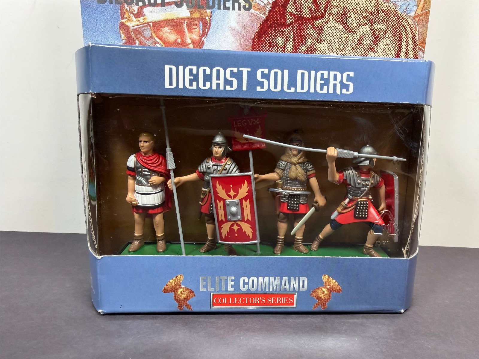 Blue Box Elite Command Julius Caesar Roman Legion Diecast Soldier Figure Set