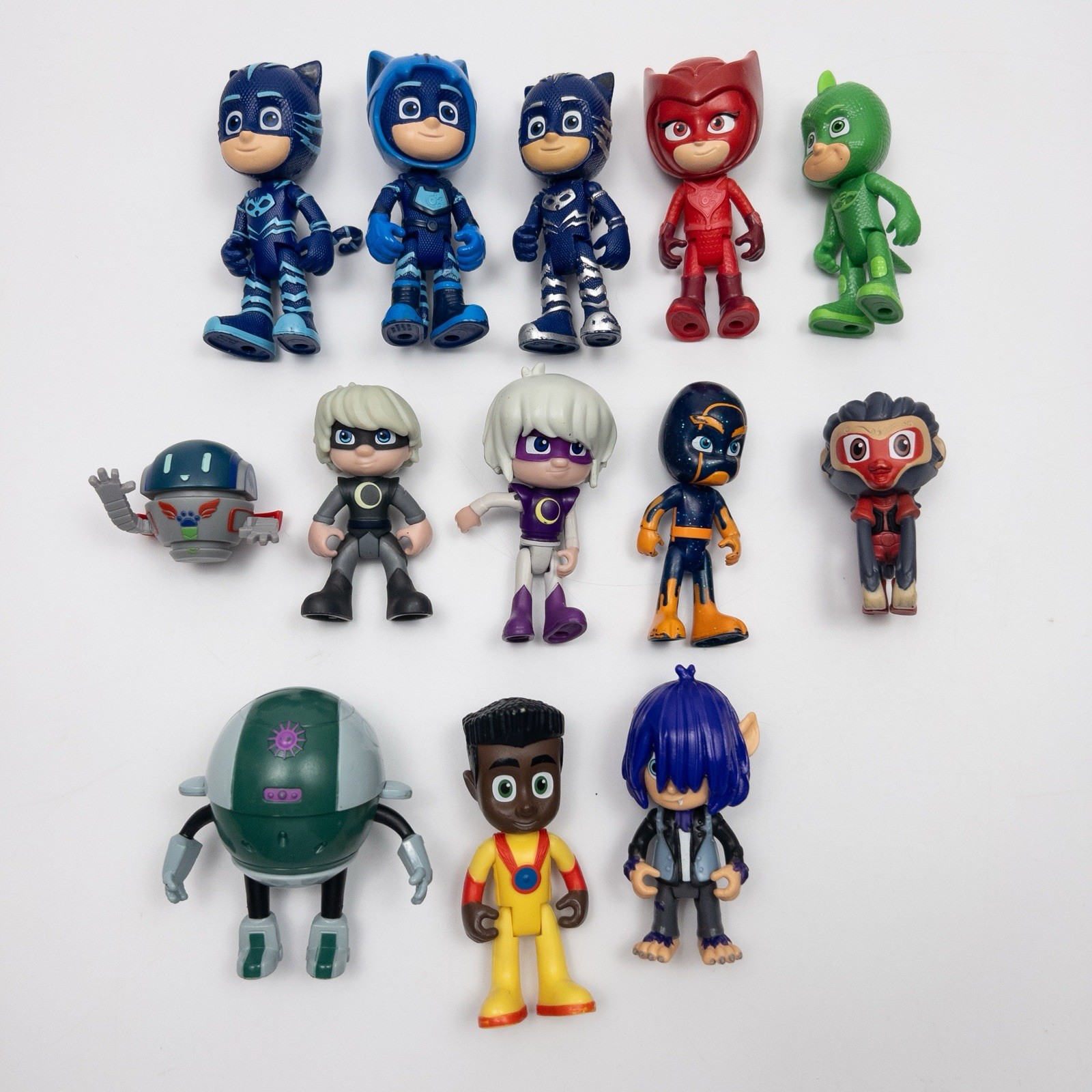 PJ Masks Figure Lot Of 13 Kevin Wolfy Night Ninja Munki-Gu Newton Luna Girl Etc.