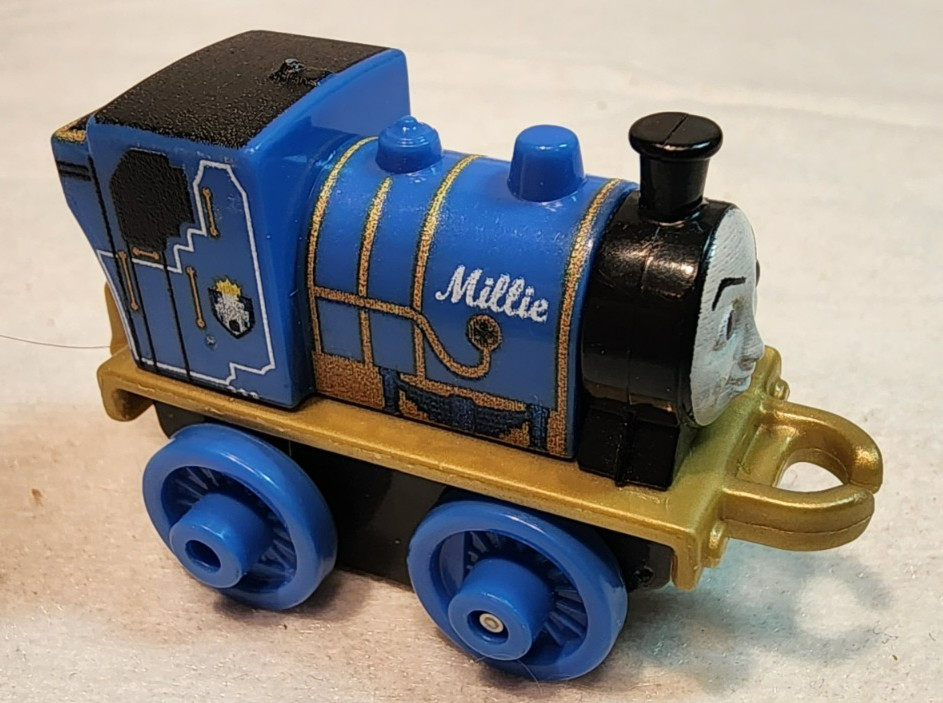 Thomas & Friends Minis – Millie – Blue – 2014 – Thailand, Train car engine