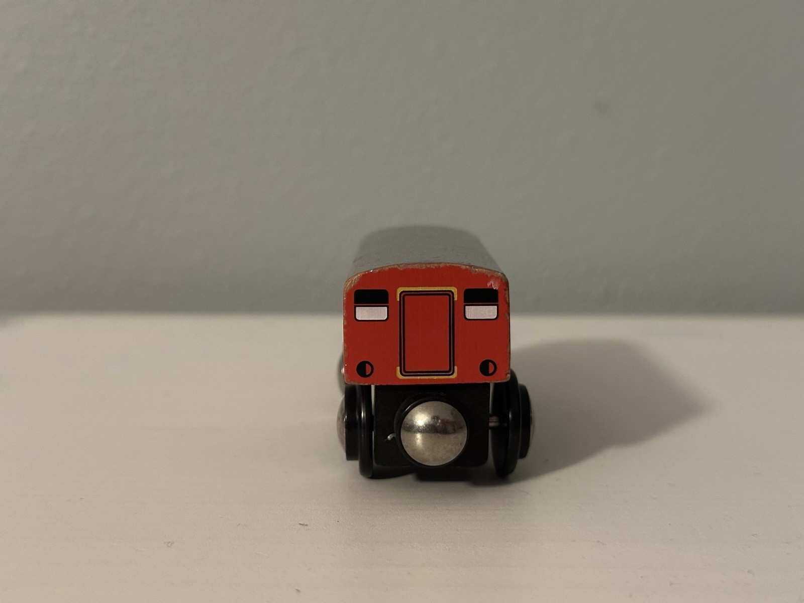 Express Coach – Orbrium 2010s Classic Train Coach Car Wagon Rare VTG